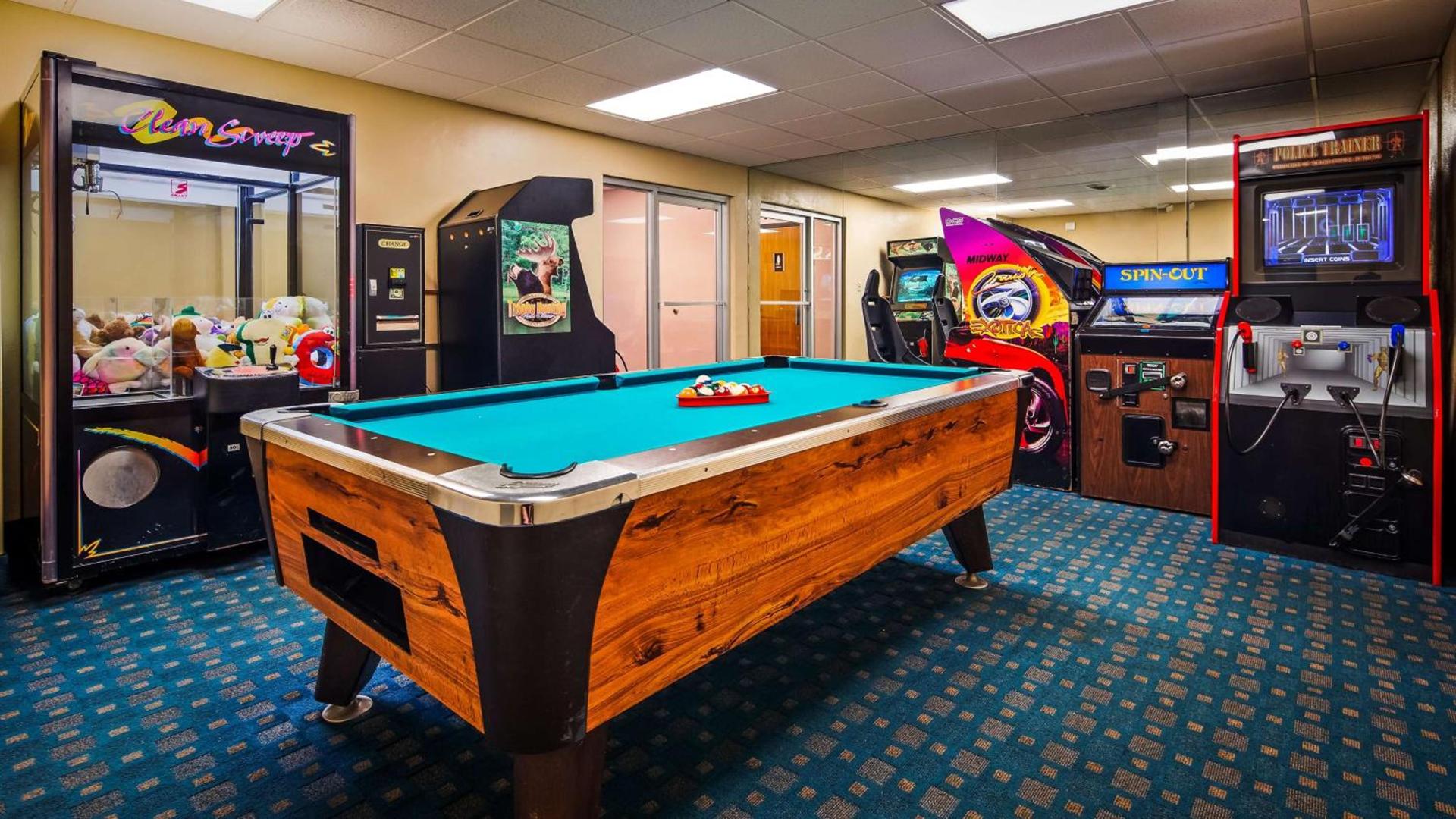 Best Western Center Pointe Inn photo 52