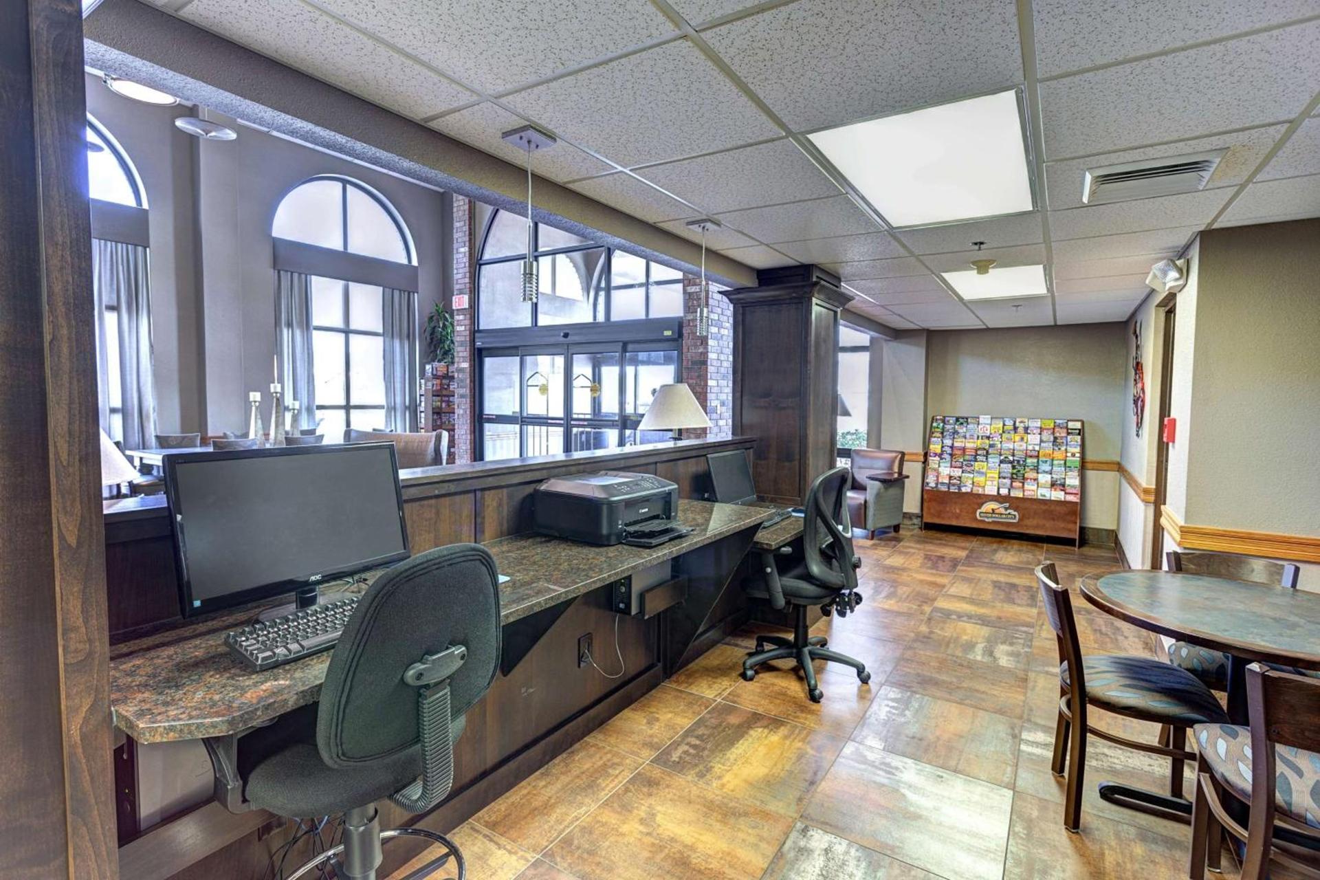 Best Western Music Capital Inn photo 34
