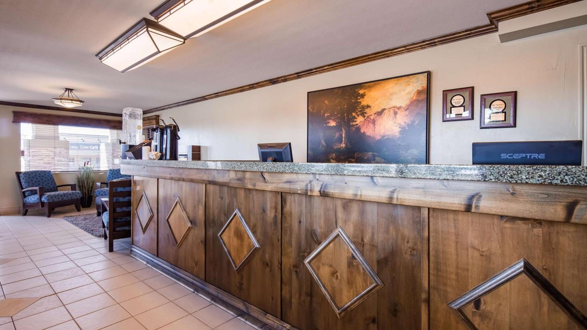 Best Western Paradise Inn photo 2