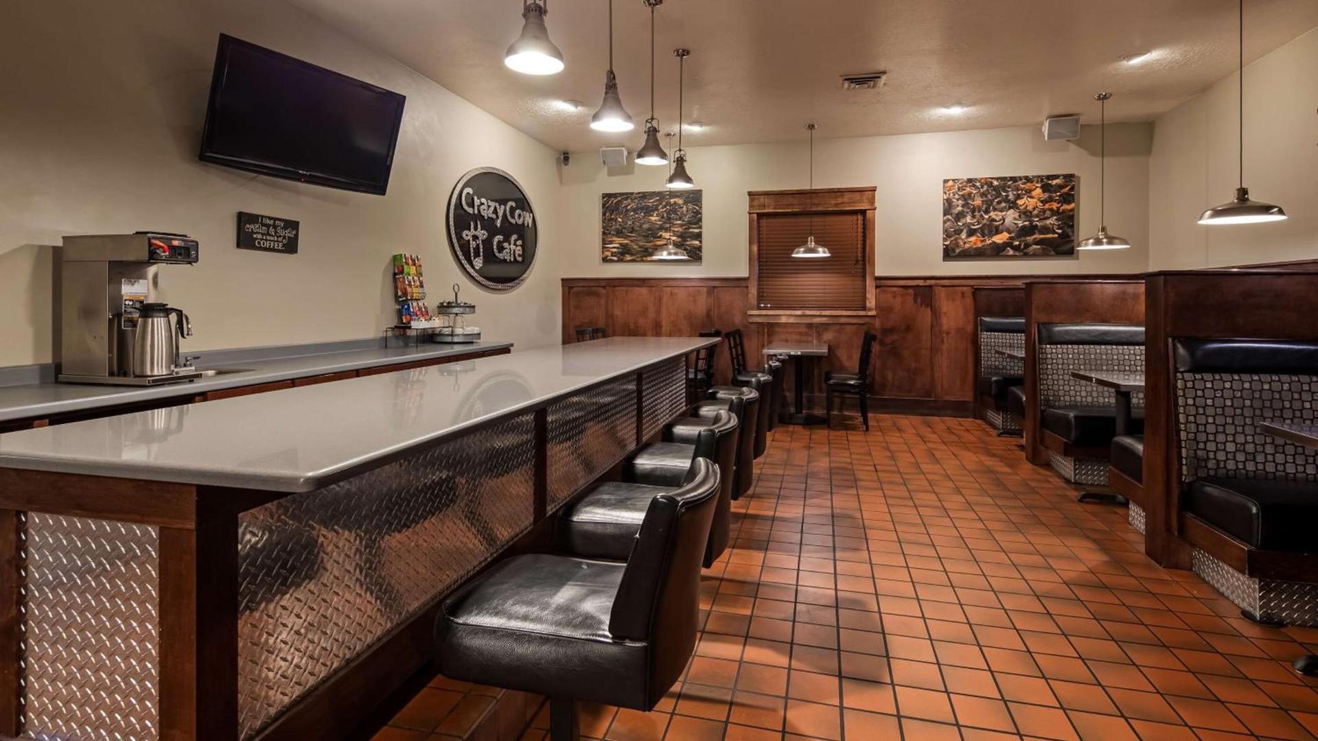 Best Western Paradise Inn photo 22