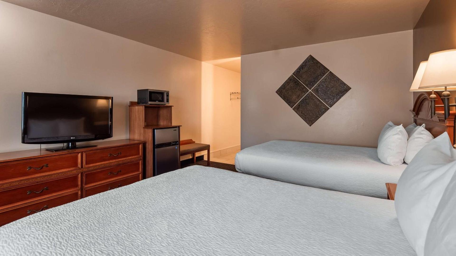 Best Western Paradise Inn photo 11