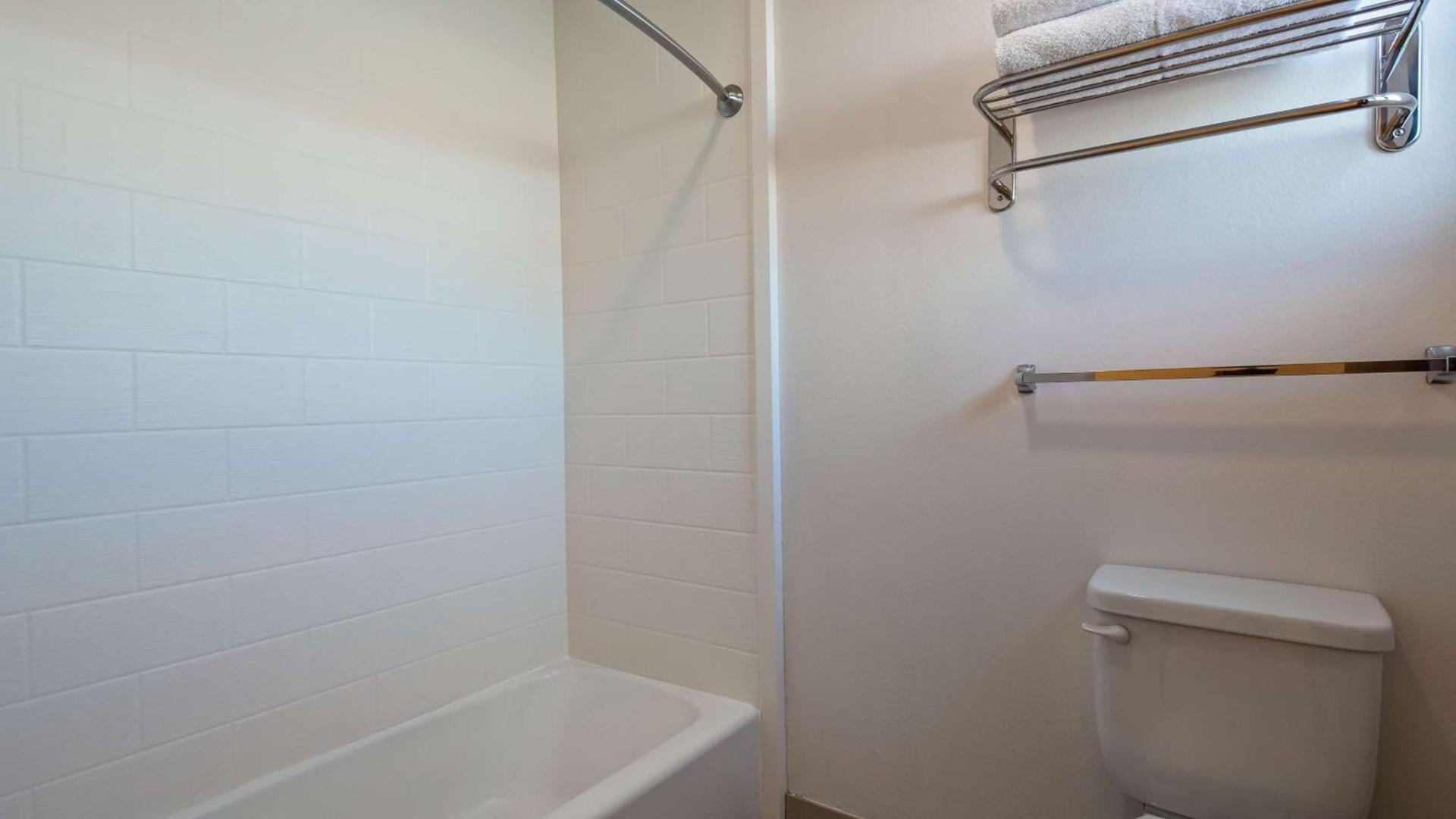 Best Western Paradise Inn photo 16