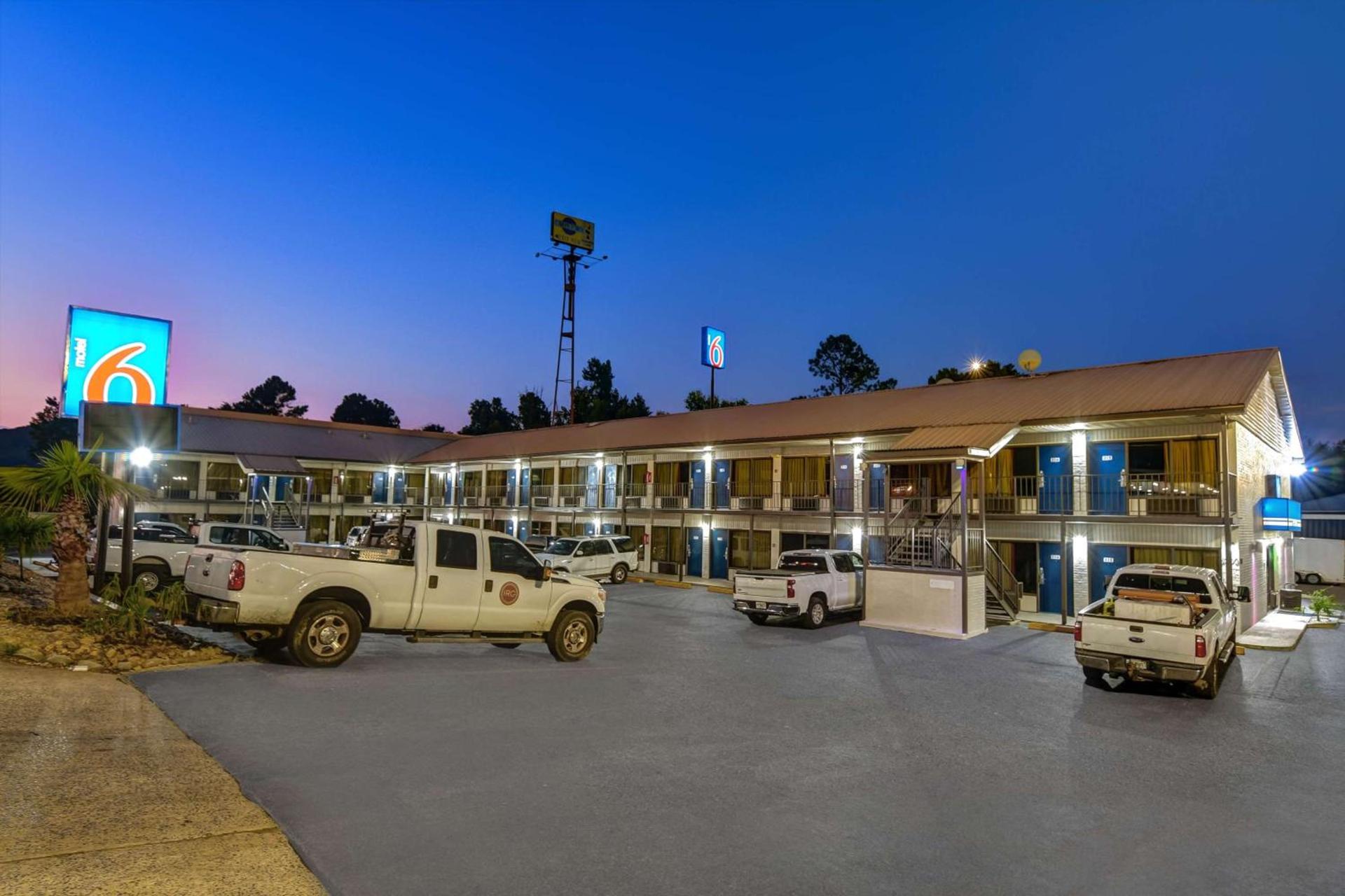 Motel 6-Dalton, GA photo 2
