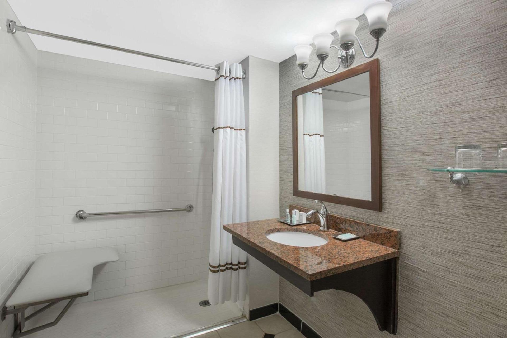 Wyndham Philadelphia-Historic District photo 14