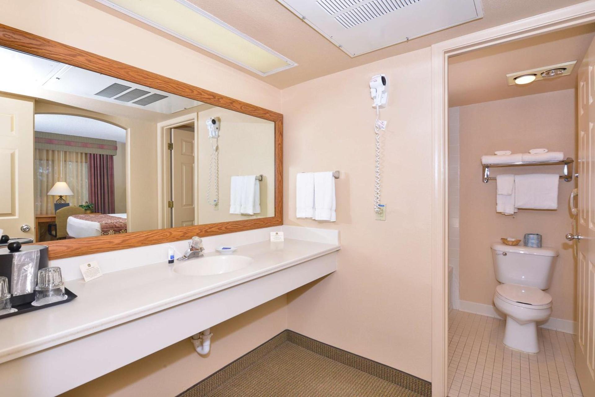 Best Western Plus King's Inn and Suites photo 63