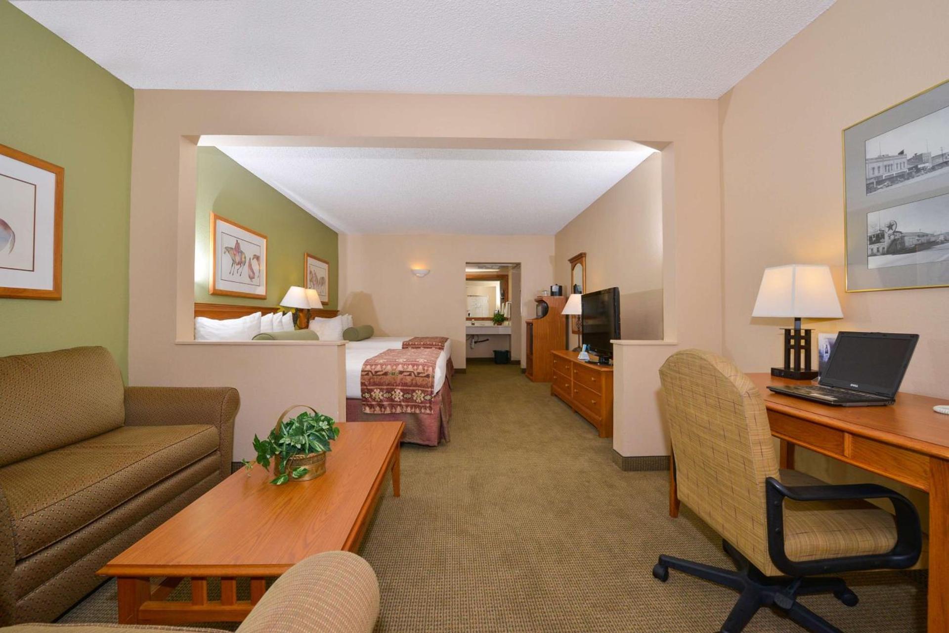 Best Western Plus King's Inn and Suites photo 41