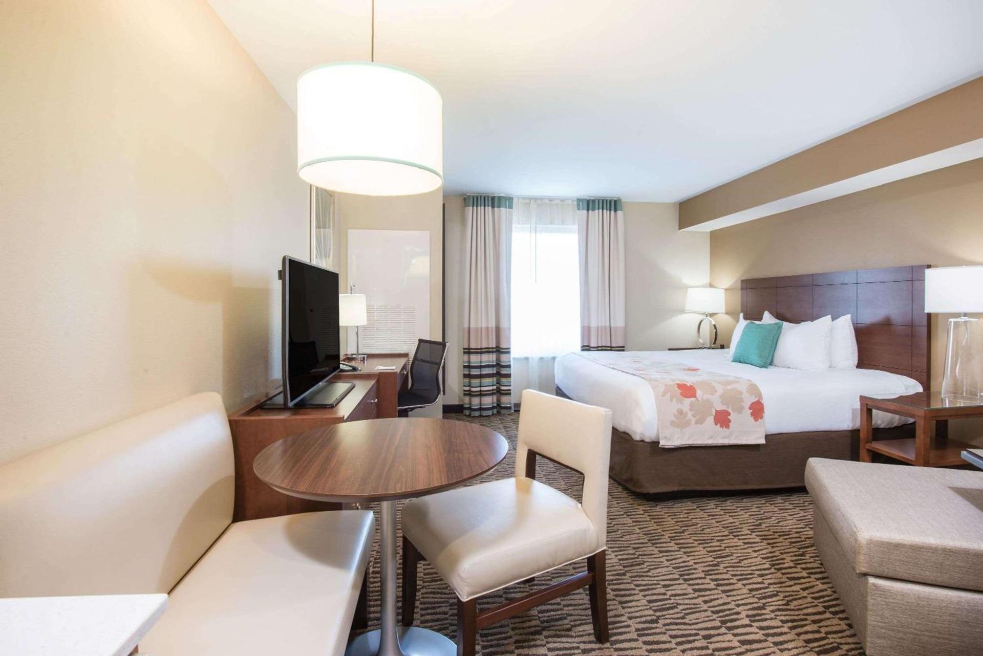 Hawthorn Extended Stay by Wyndham Saint Clairsville photo 10