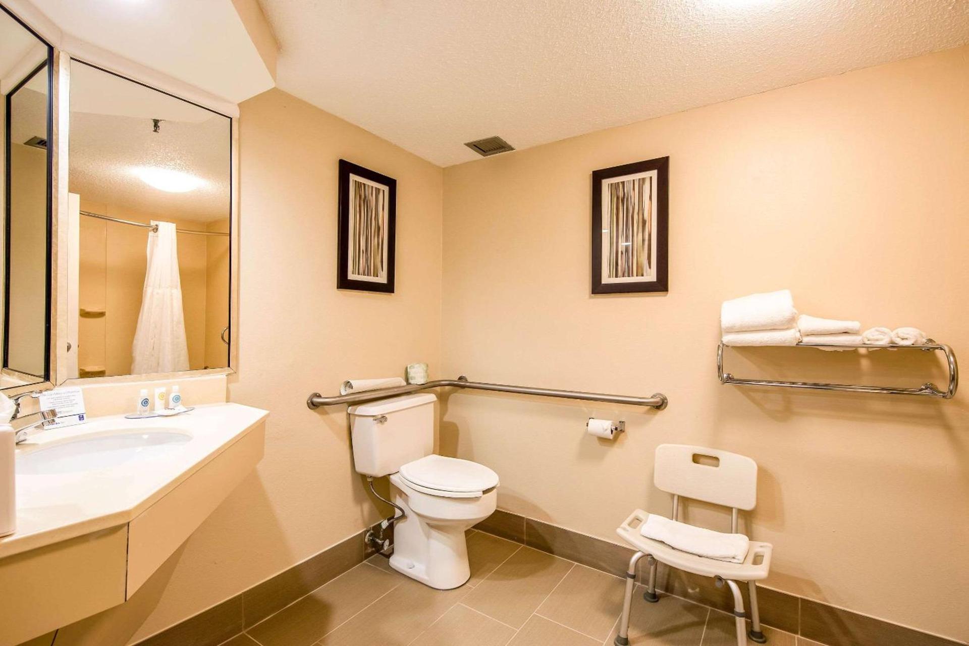 Comfort Inn Greenville - Haywood Mall photo 24
