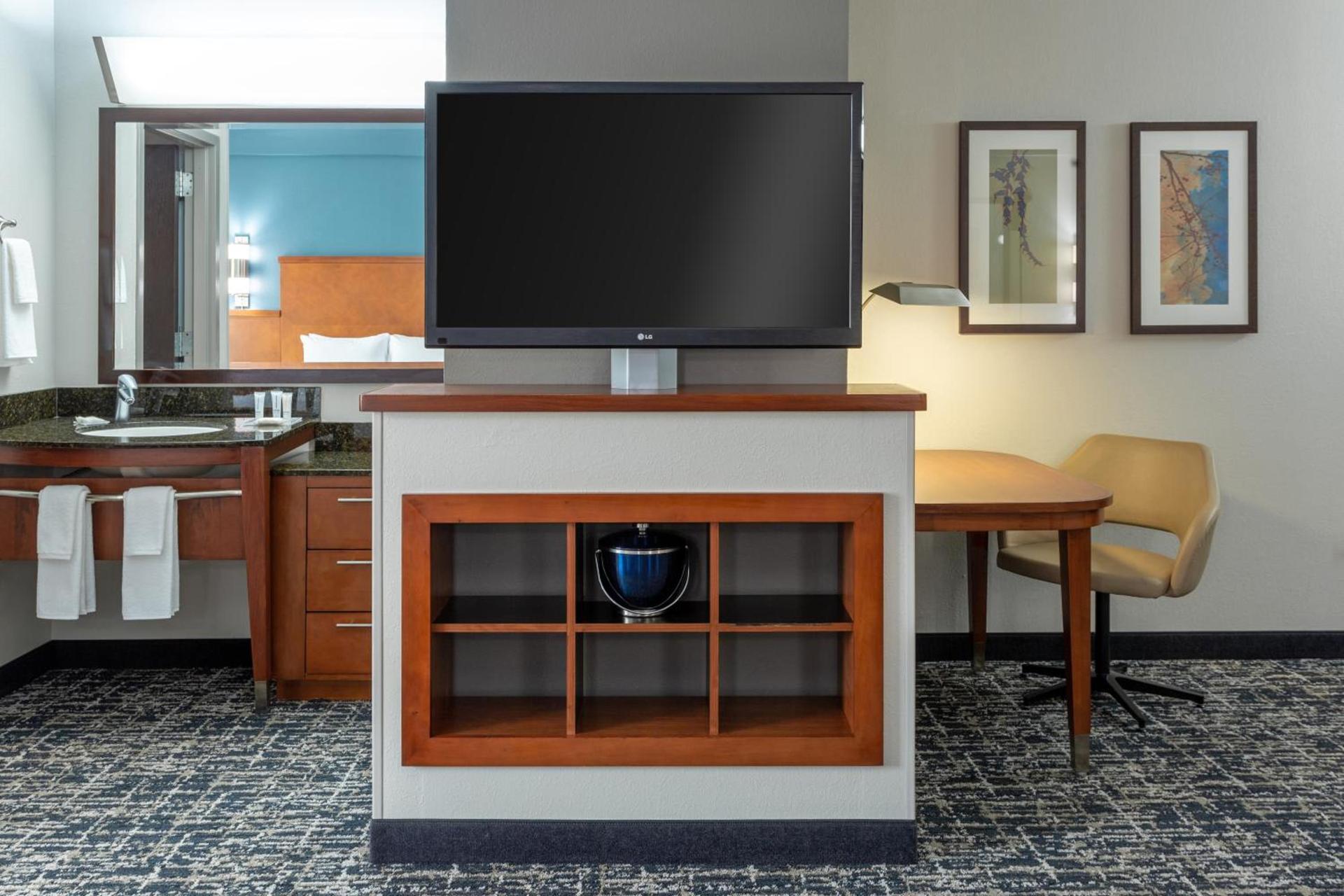 Hyatt Place Columbus-North photo 9