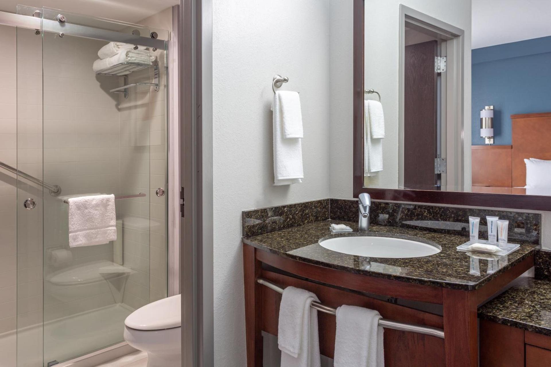 Hyatt Place Columbus-North photo 32