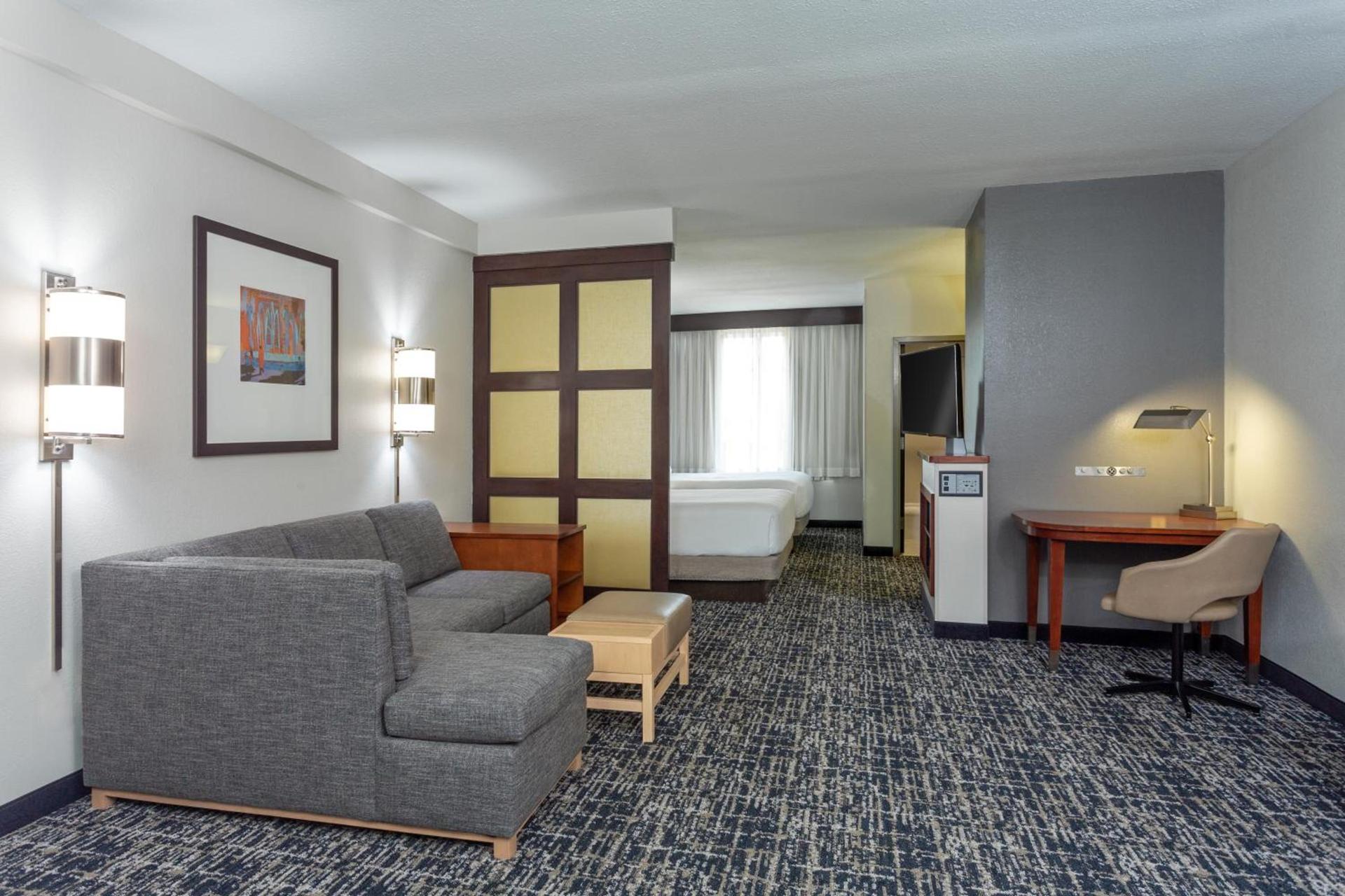 Hyatt Place Columbus-North photo 12