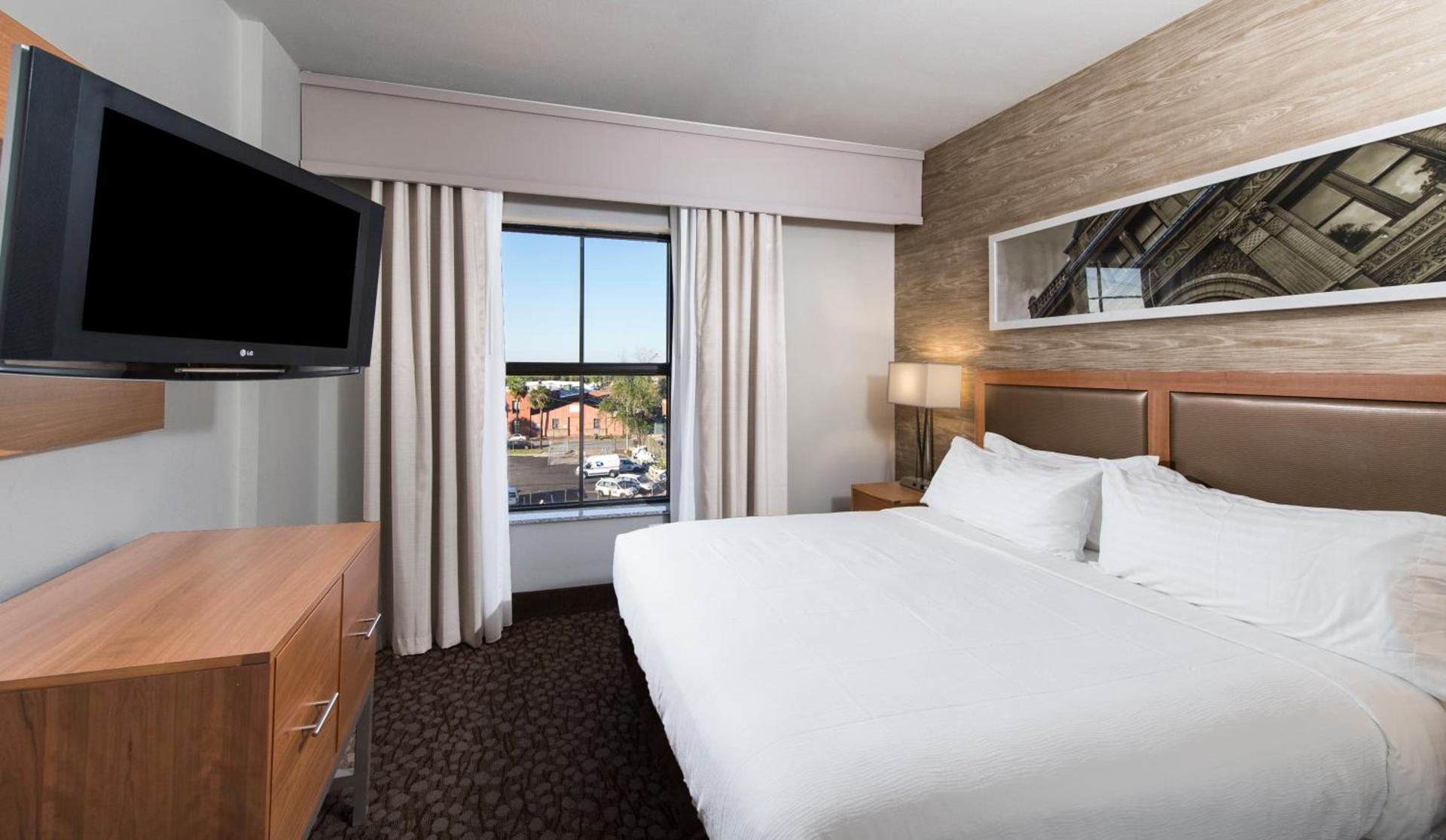 Holiday Inn Savannah Historic District by IHG photo 32