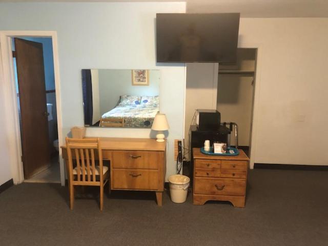 Cindy’s Motel & RV Park photo 16