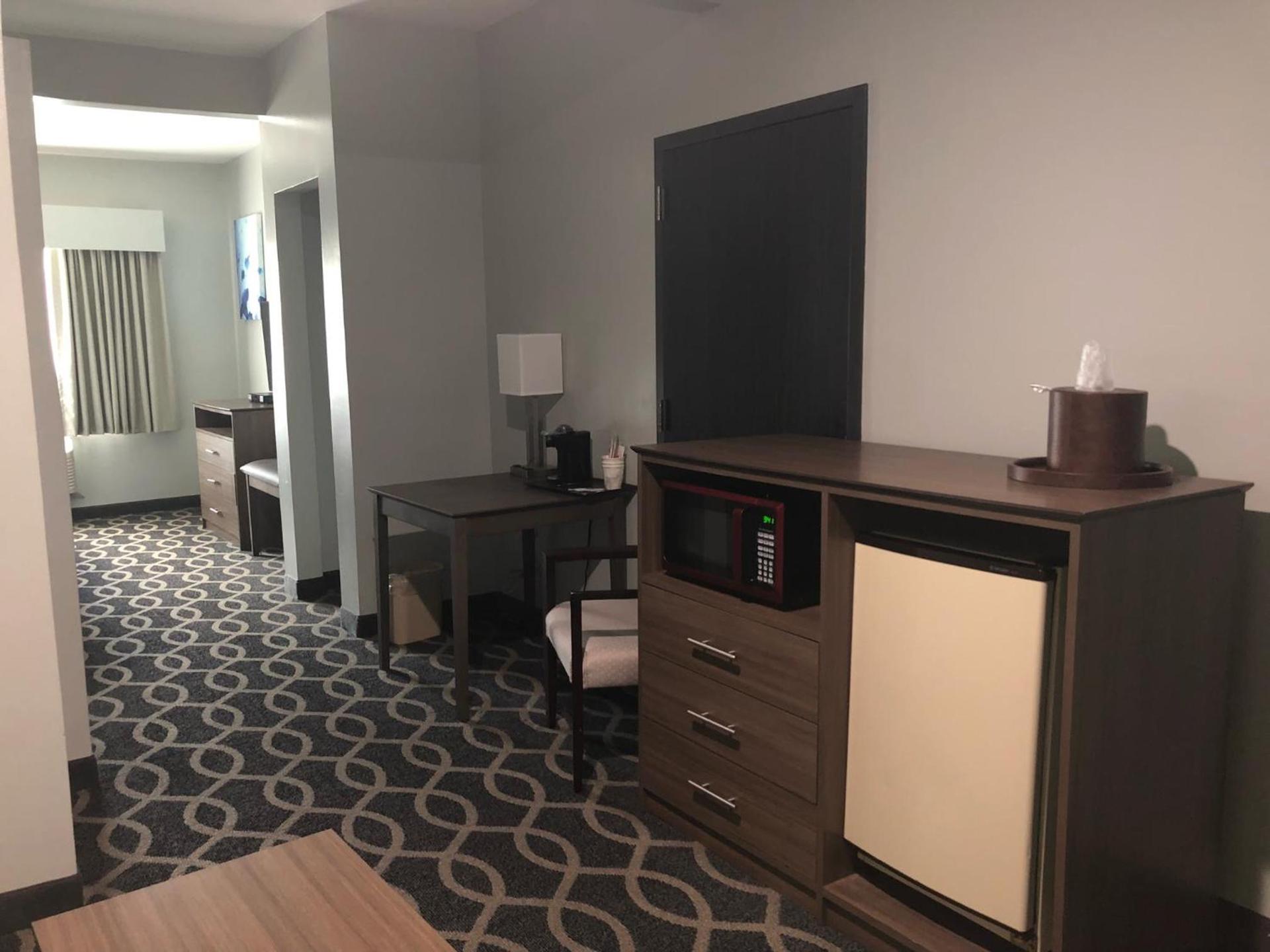 Wingate by Wyndham Humble/Houston Intercontinental Airport photo 67