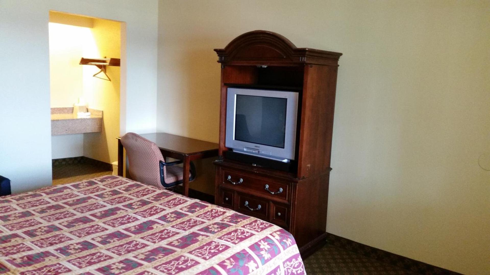 Travel Inn Motel photo 20