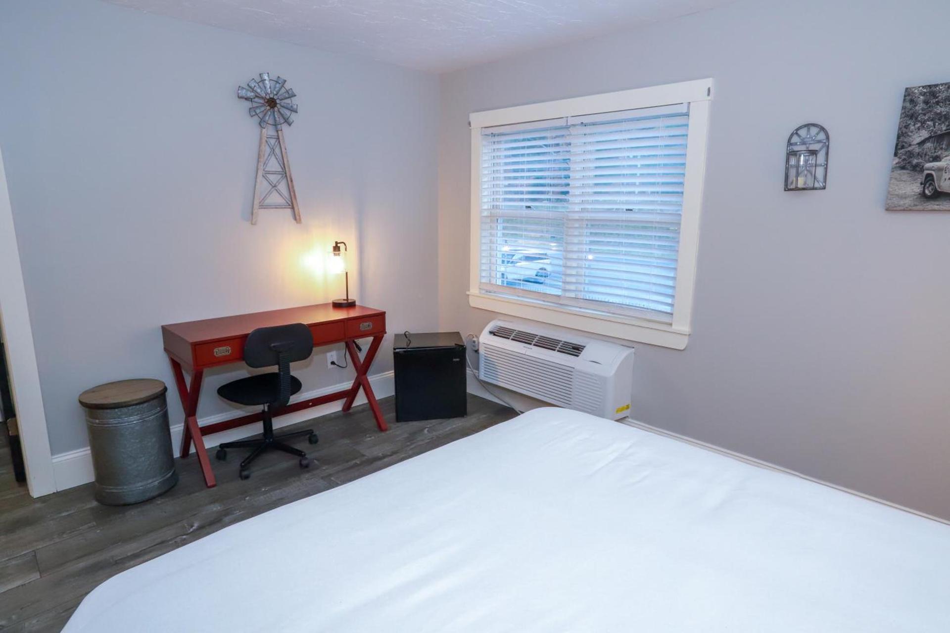 Gunstock Inn & Suites photo 7