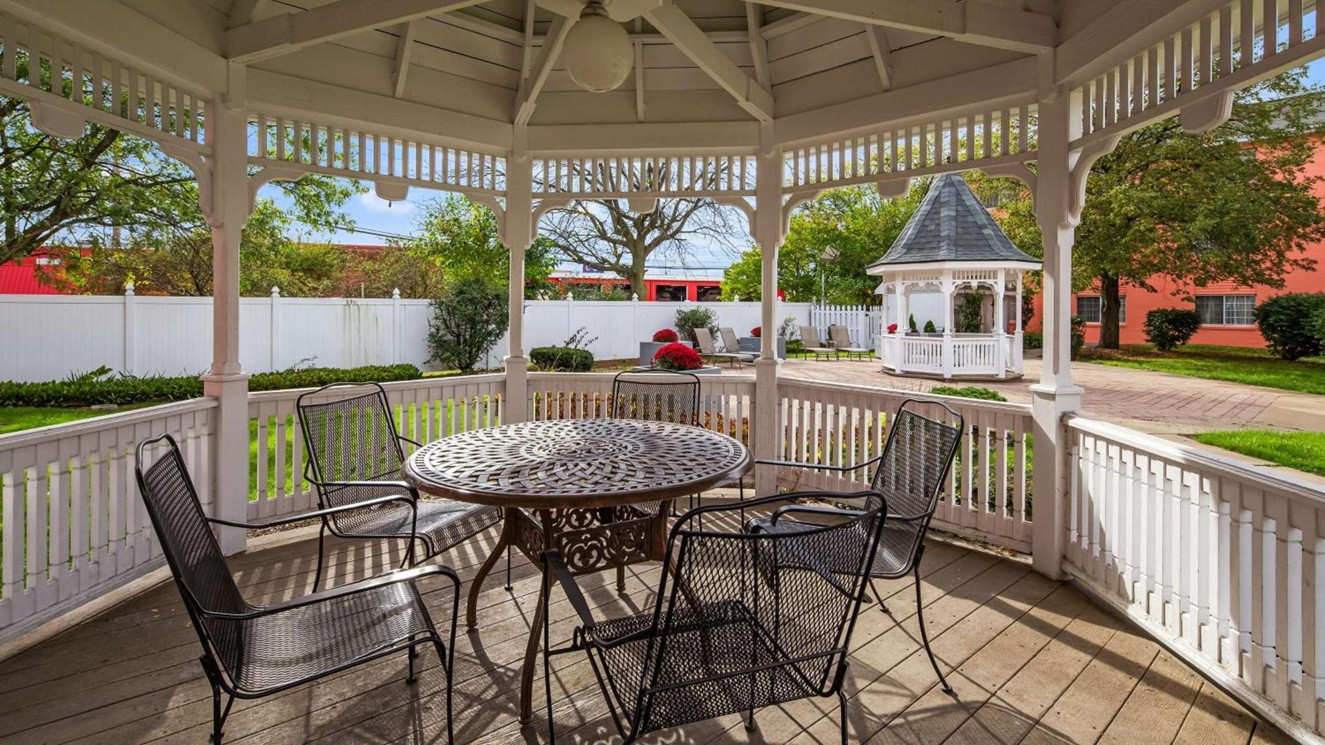 Best Western Greenfield Inn photo 11