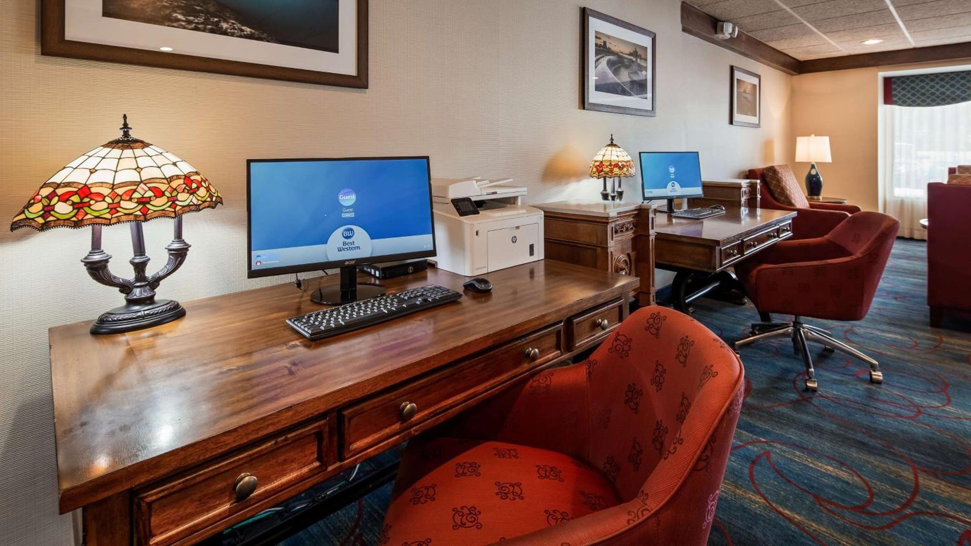 Best Western Greenfield Inn photo 29