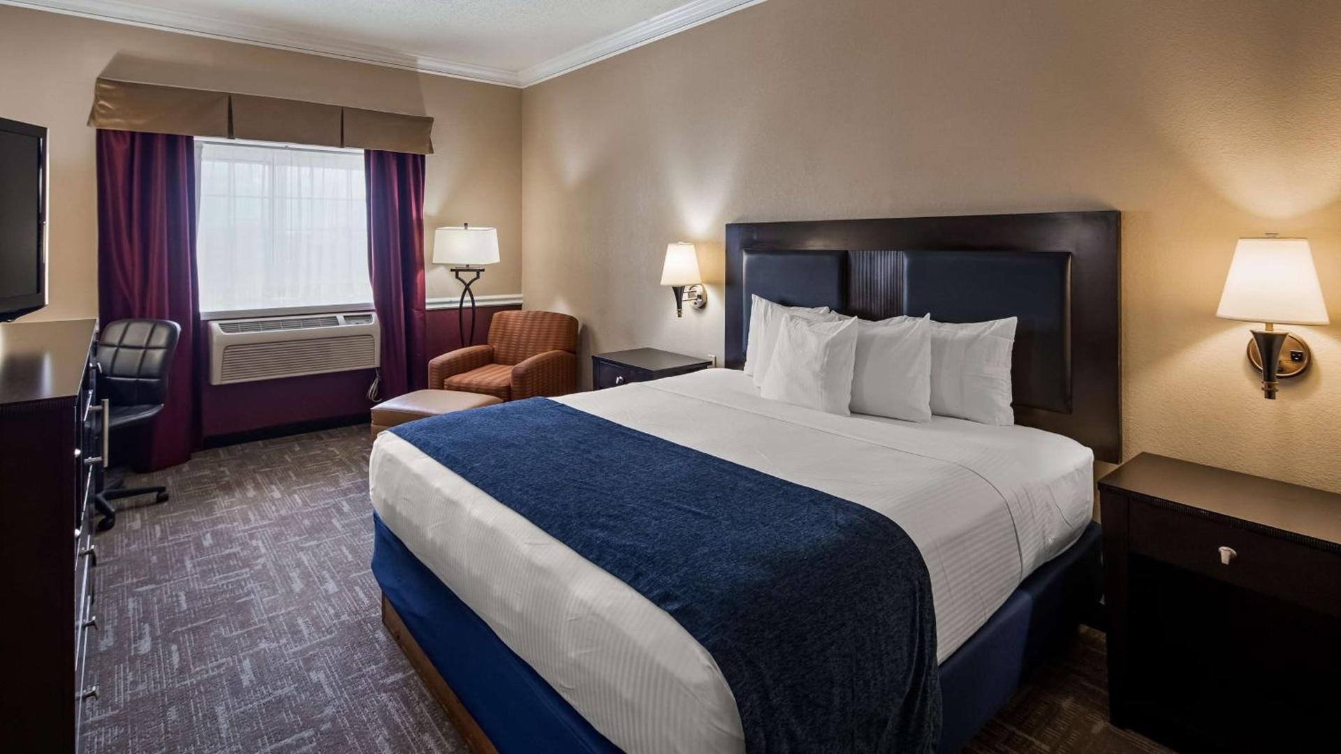 Best Western Greenfield Inn photo 35