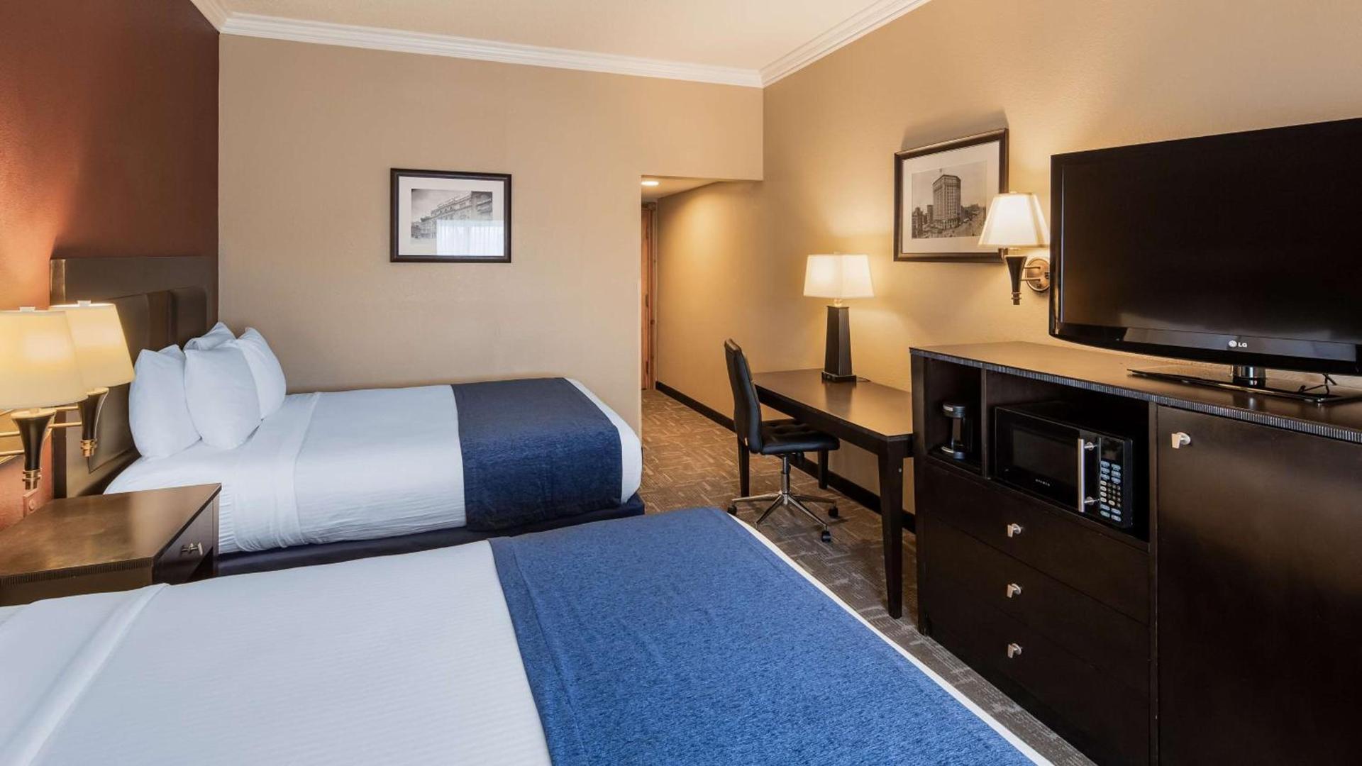 Best Western Greenfield Inn photo 41