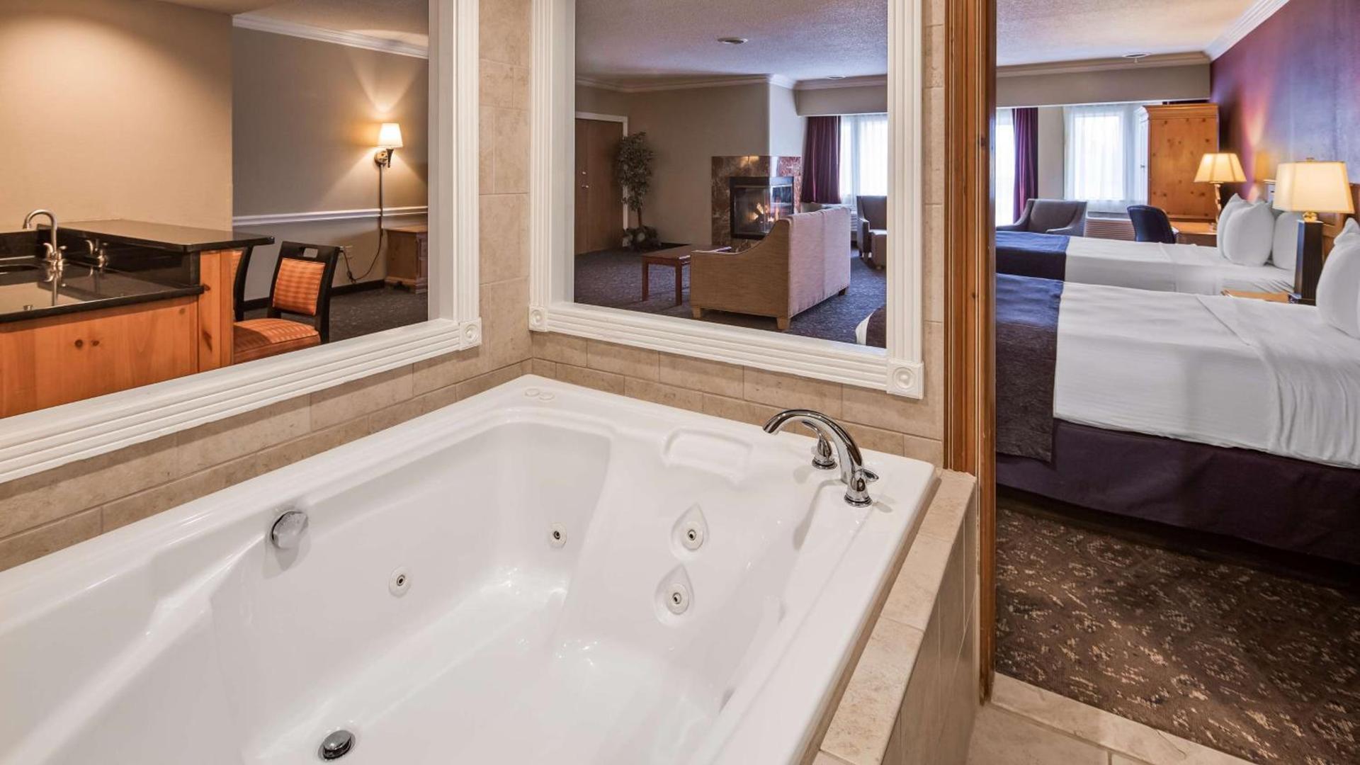 Best Western Greenfield Inn photo 10
