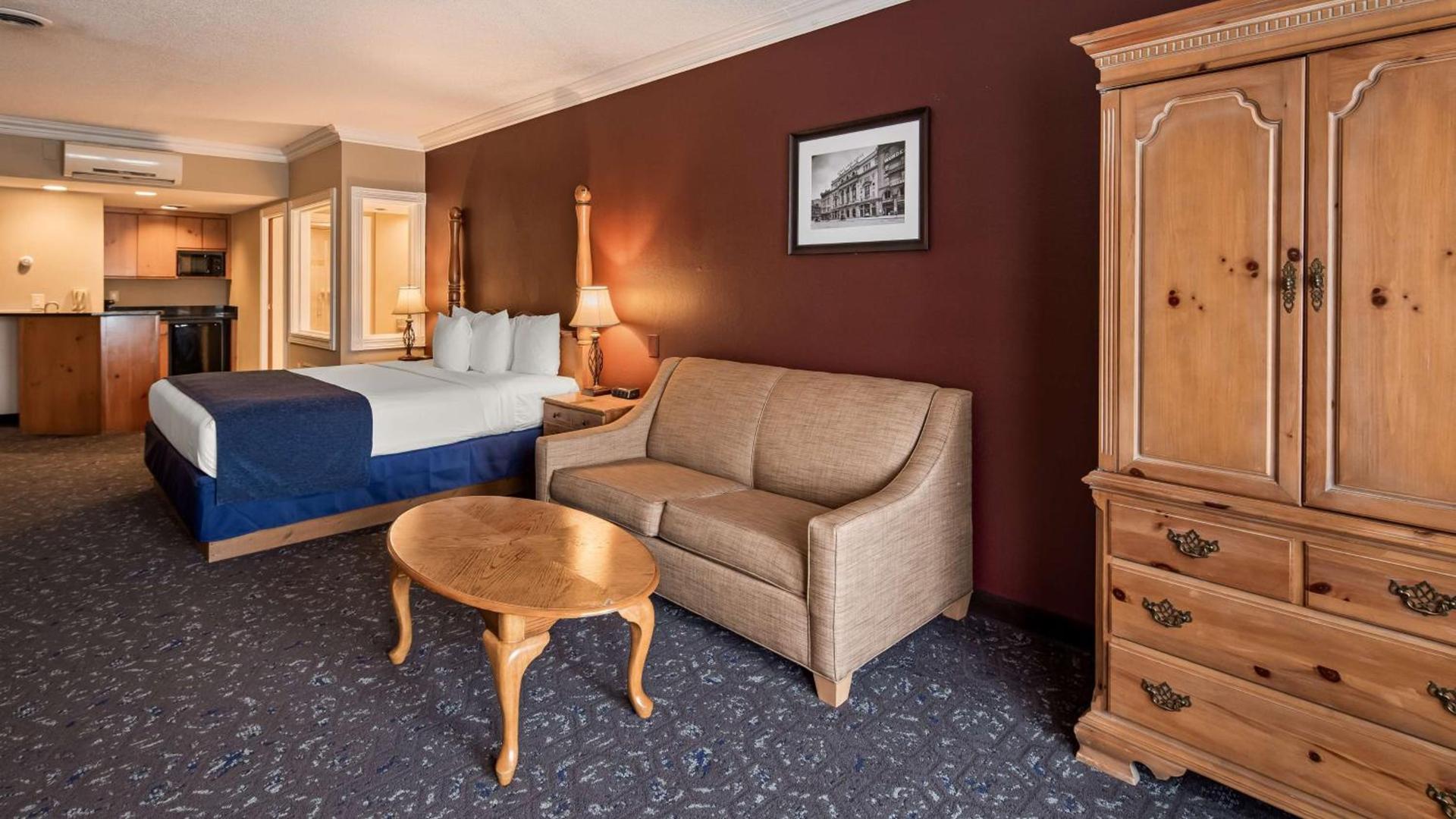 Best Western Greenfield Inn photo 49