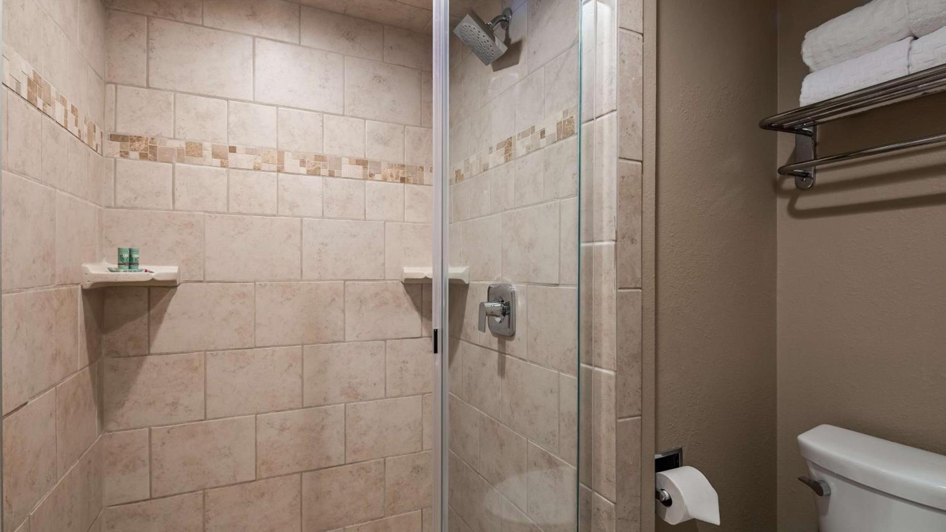 Best Western Greenfield Inn photo 71