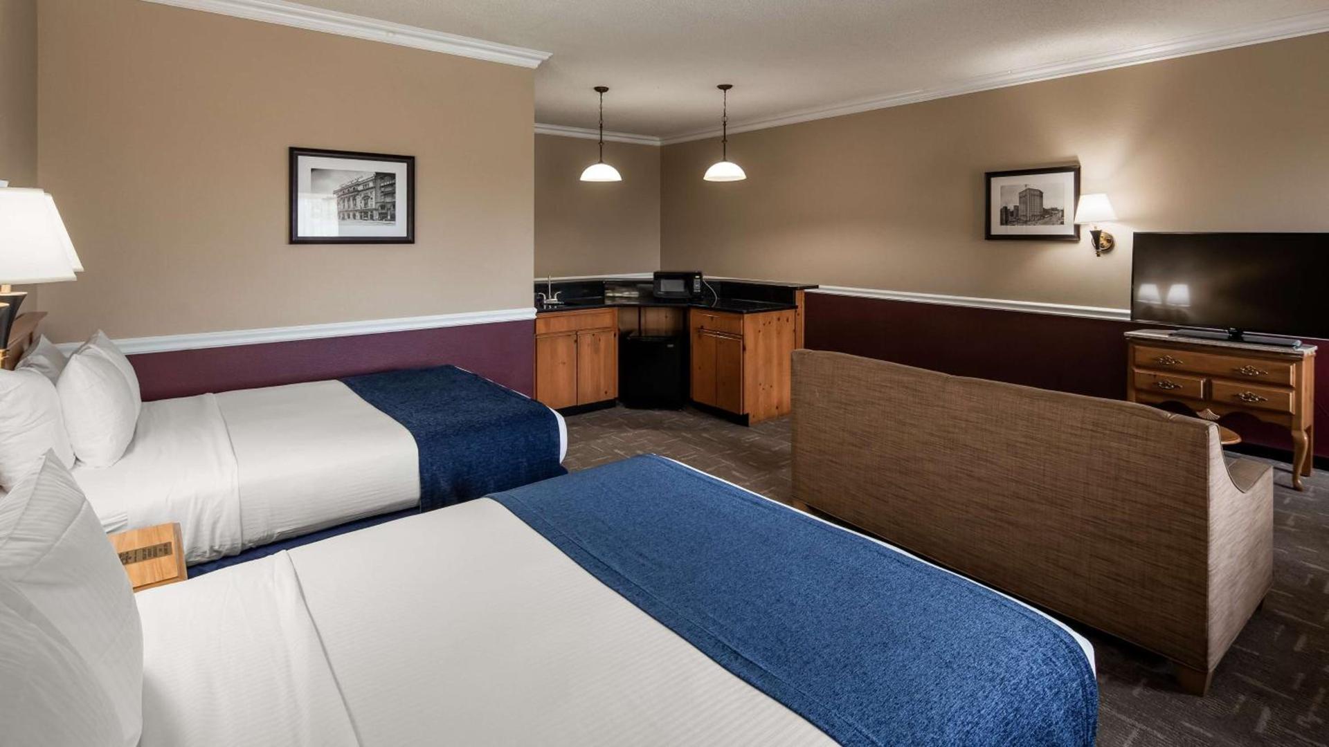 Best Western Greenfield Inn photo 53