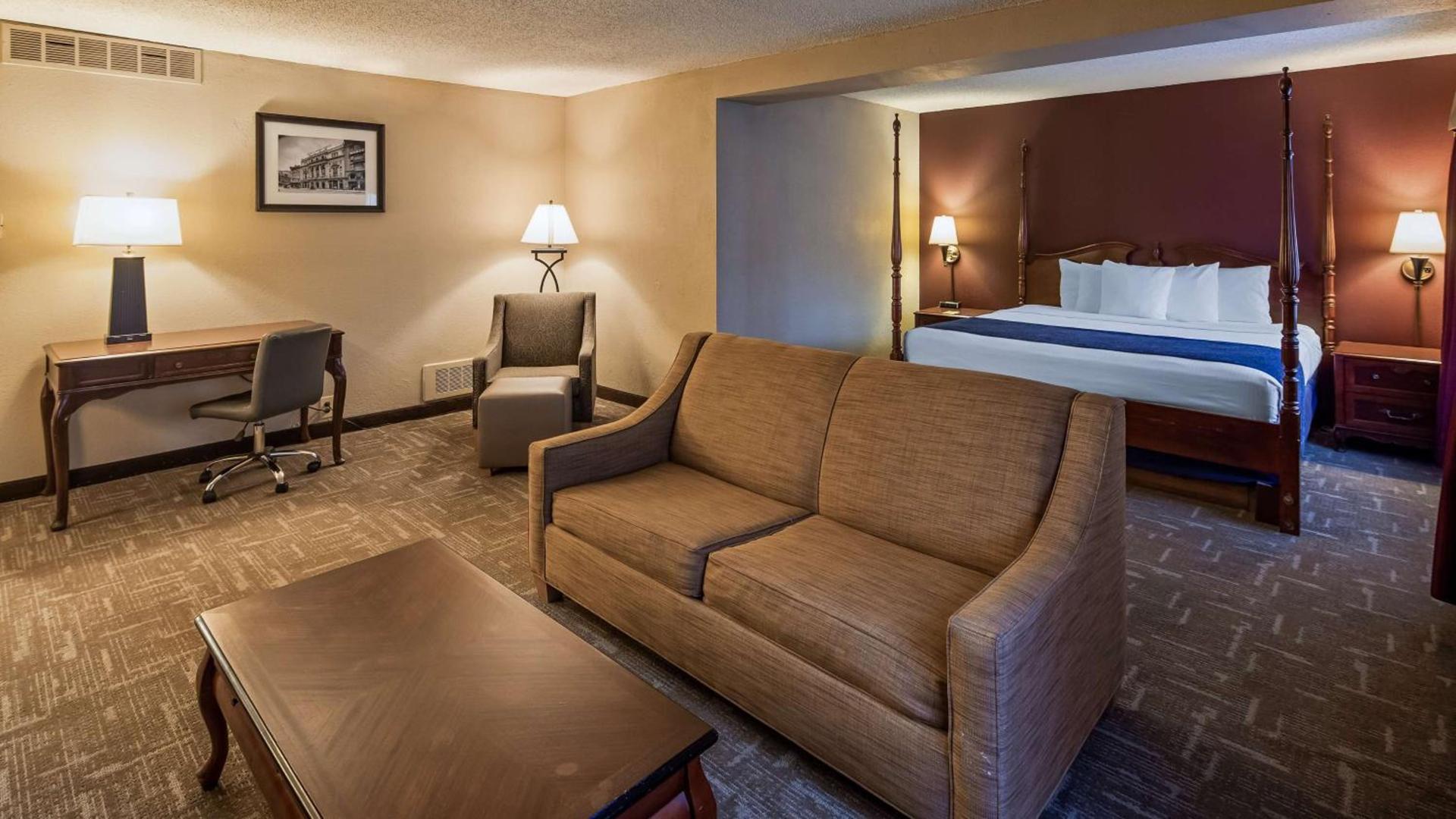Best Western Greenfield Inn photo 56