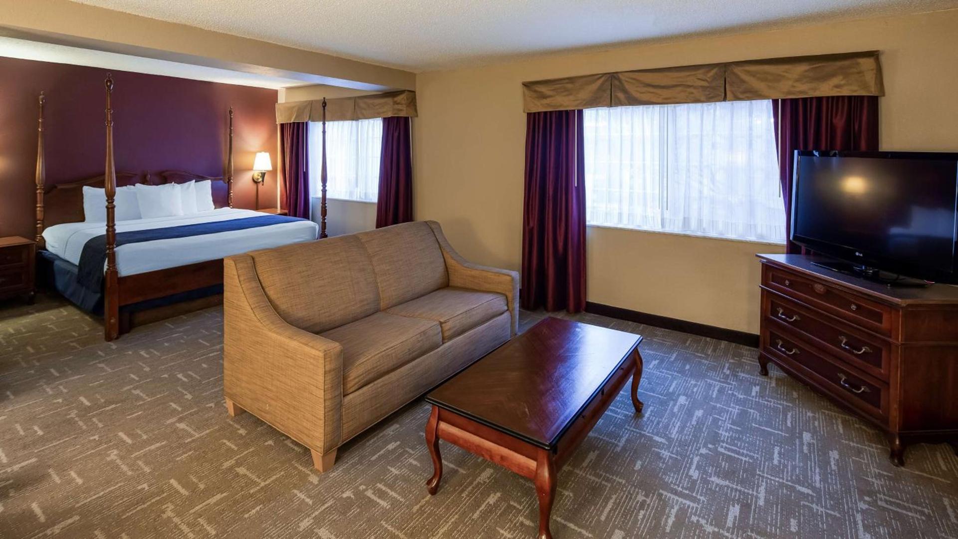 Best Western Greenfield Inn photo 55