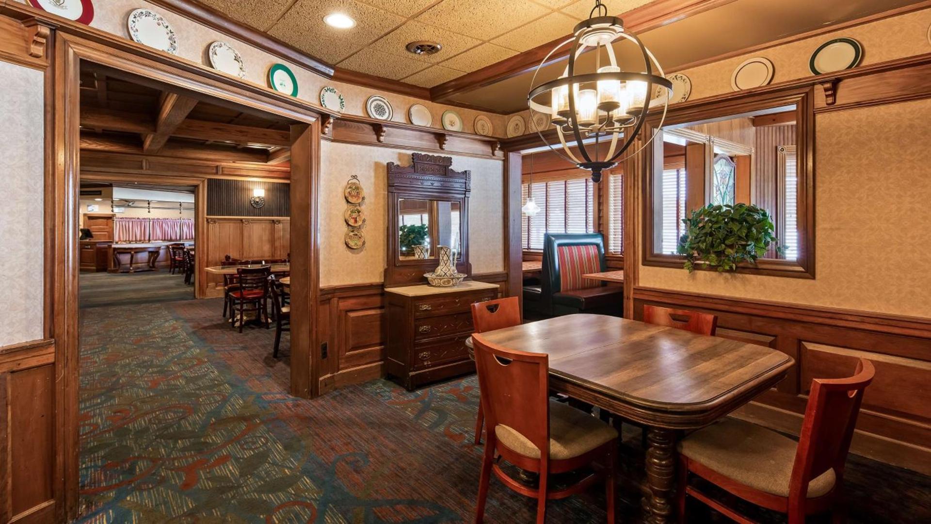 Best Western Greenfield Inn photo 25
