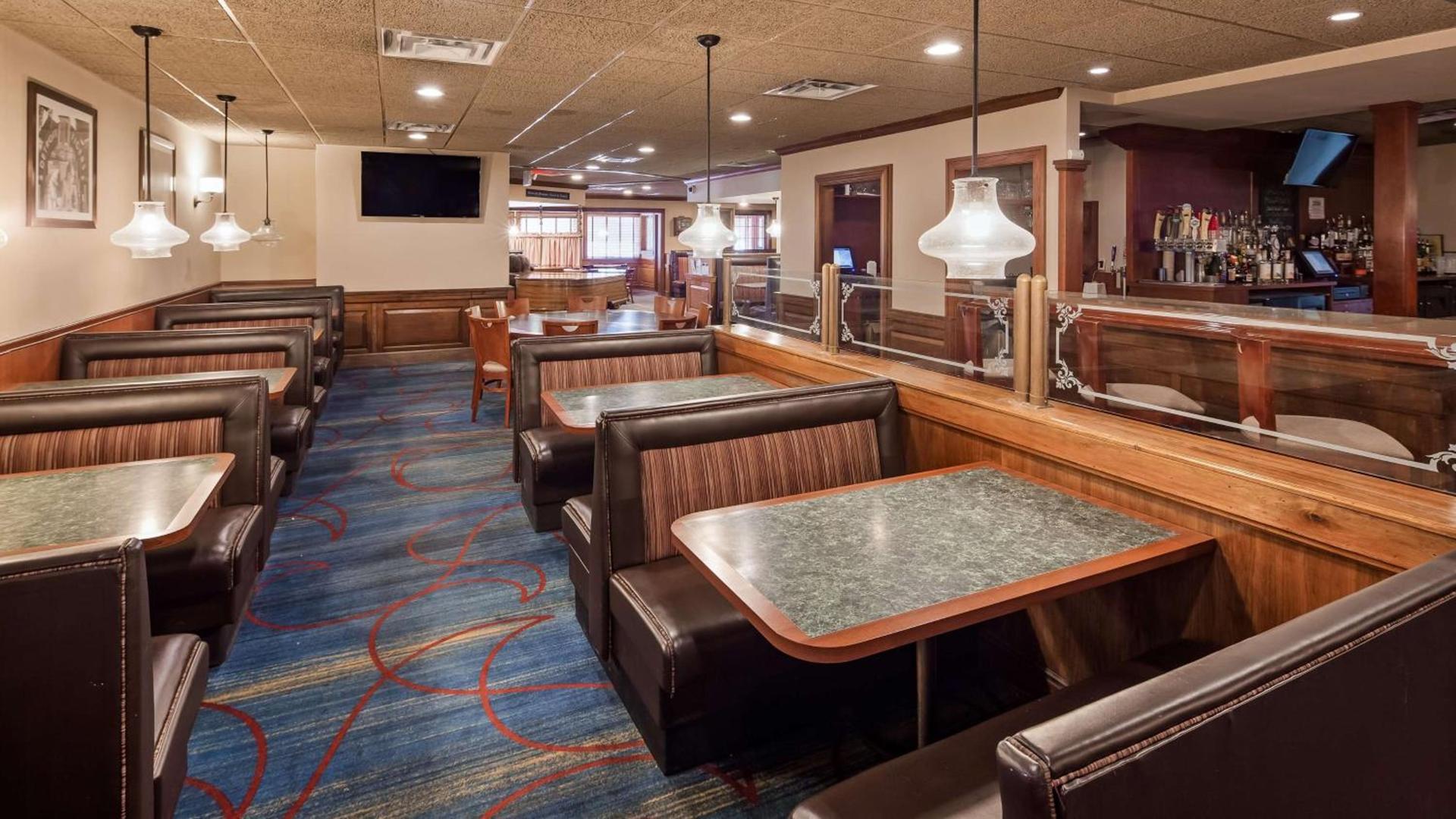 Best Western Greenfield Inn photo 26