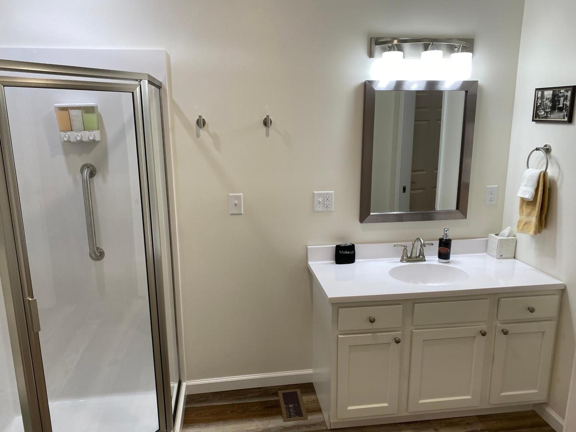 Hermann Crown Suites photo 63