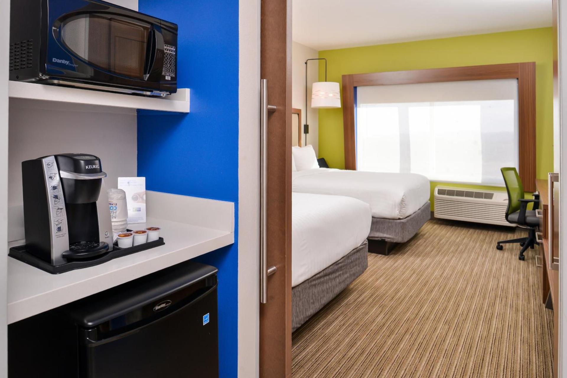 Holiday Inn Express & Suites - Van Horn by IHG photo 69