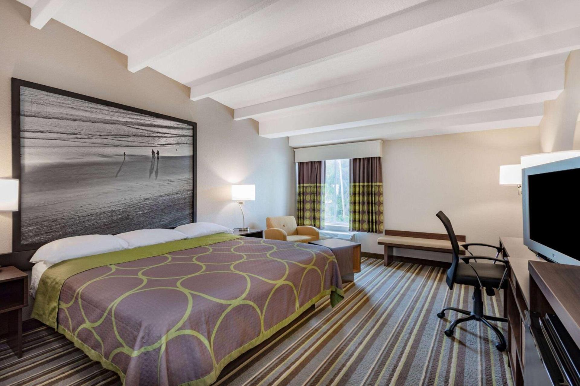 Super 8 by Wyndham Melbourne photo 9