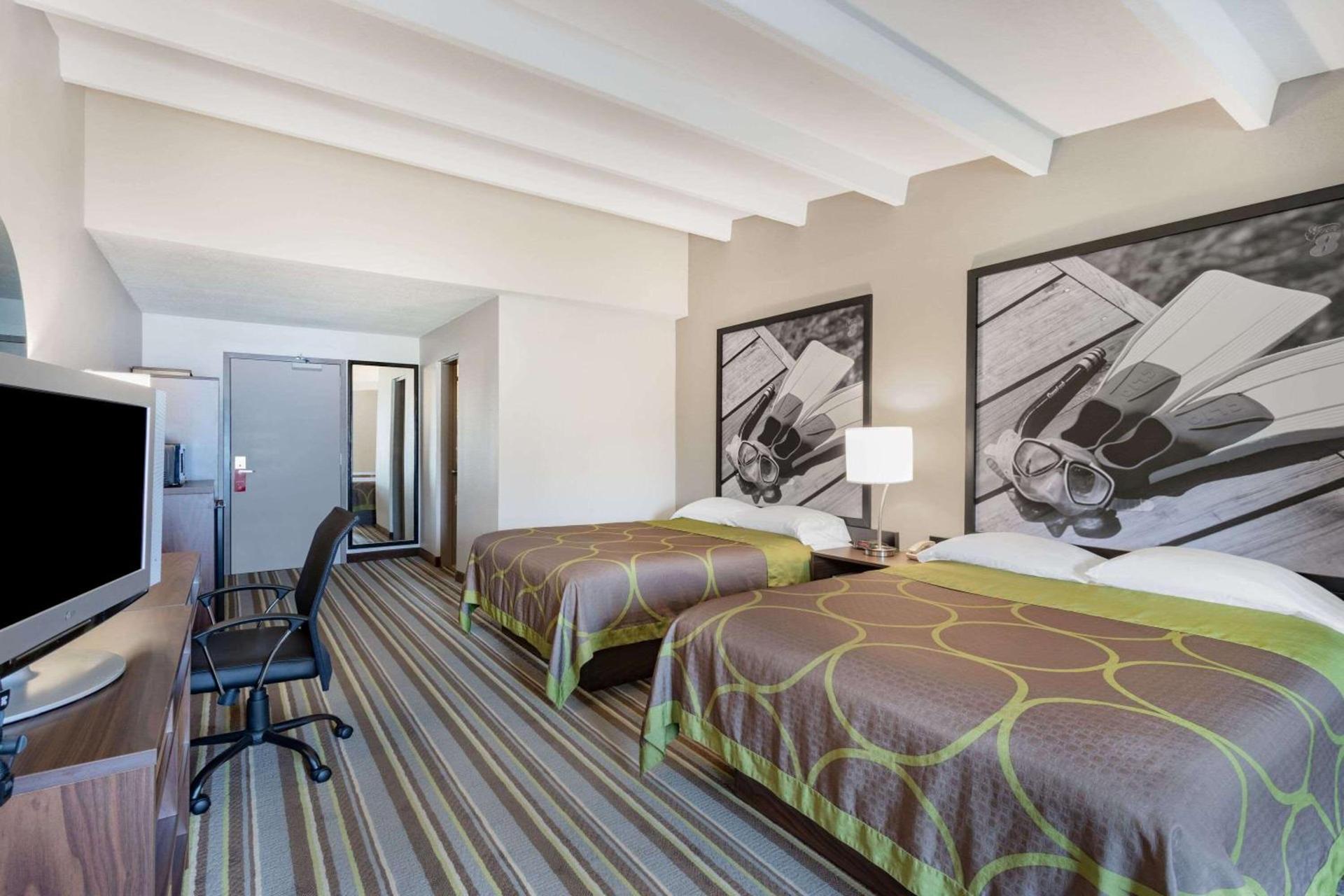 Super 8 by Wyndham Melbourne photo 19