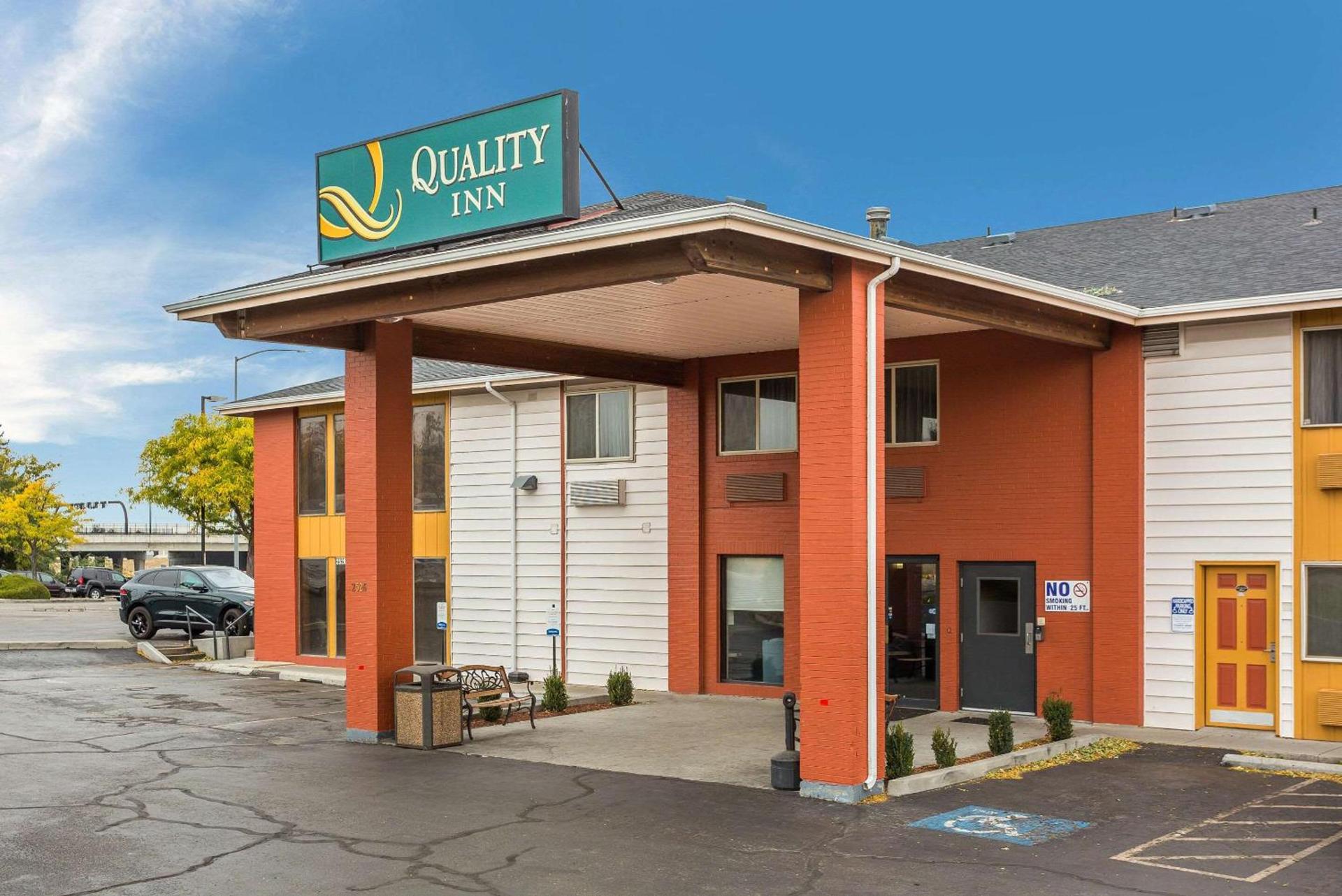 Quality Inn Airport photo 2