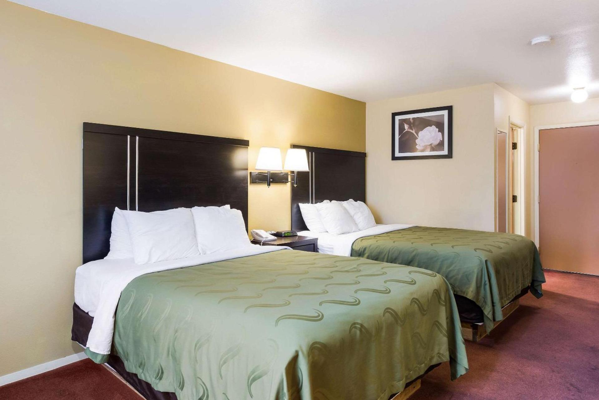 Quality Inn Airport photo 18