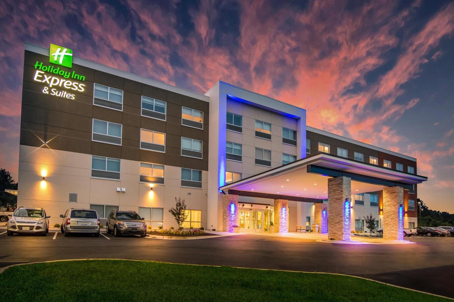 Holiday Inn Express & Suites - Asheboro by IHG photo 14