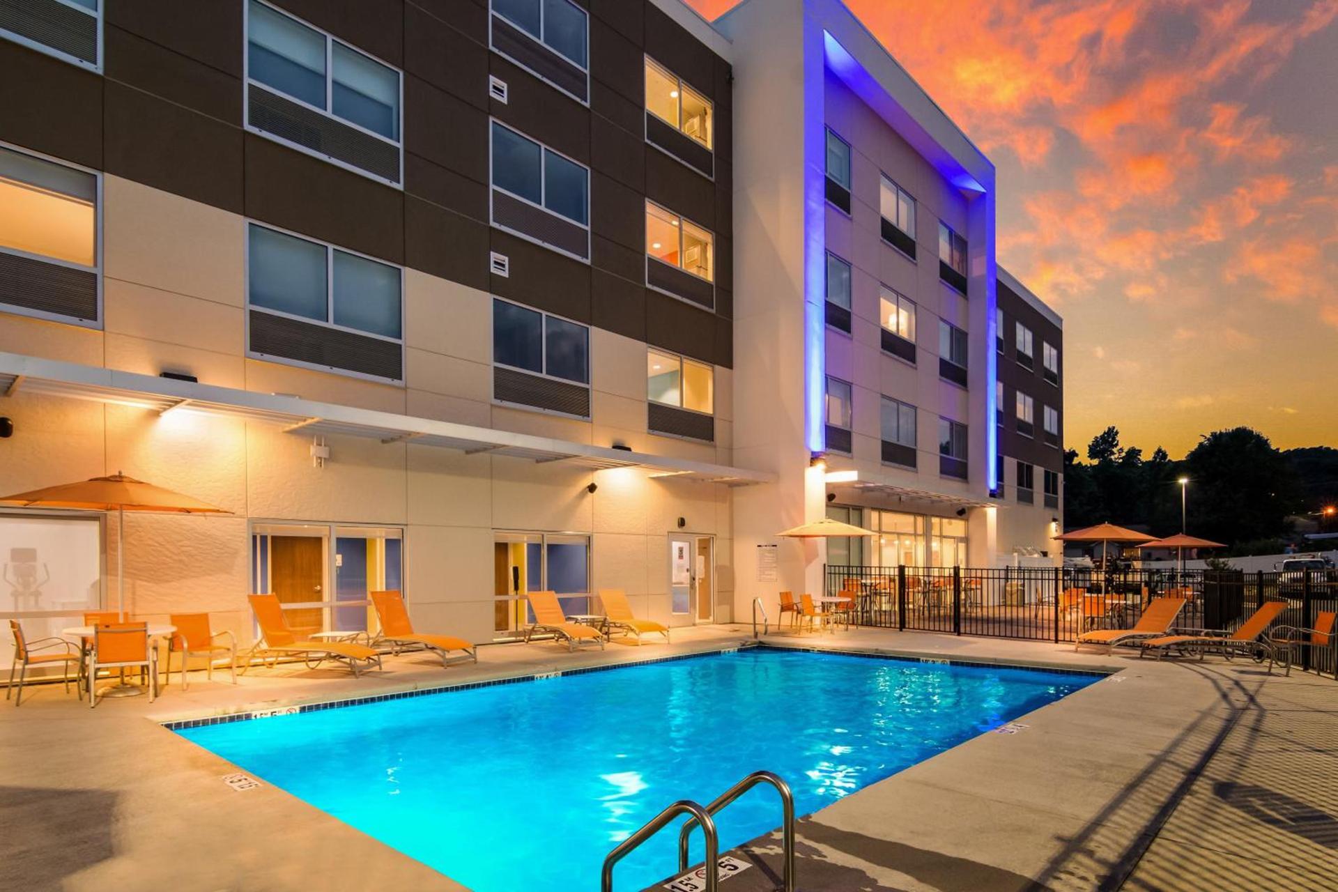 Holiday Inn Express & Suites - Asheboro by IHG photo 36