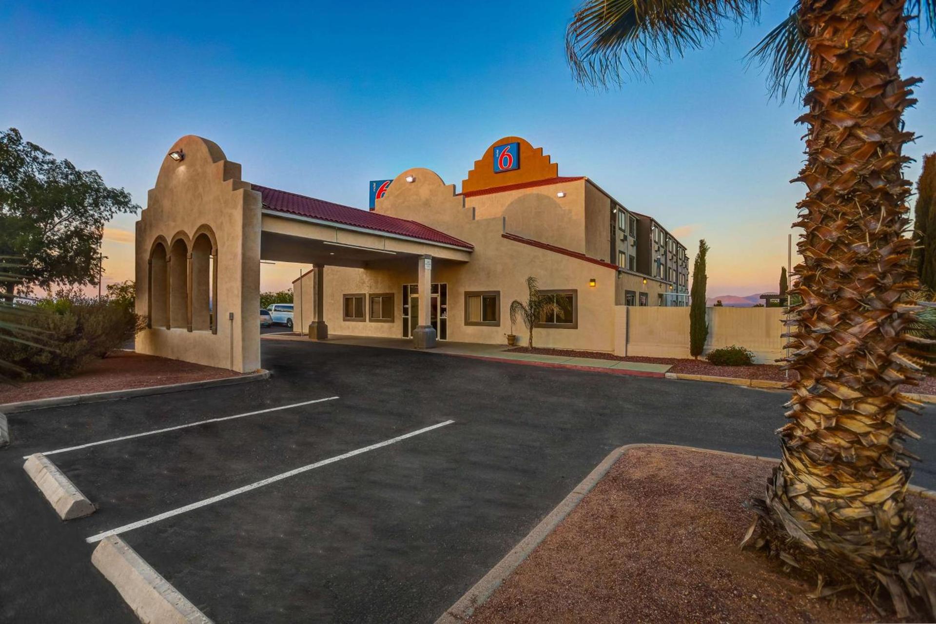 Motel 6-Benson, AZ photo 2