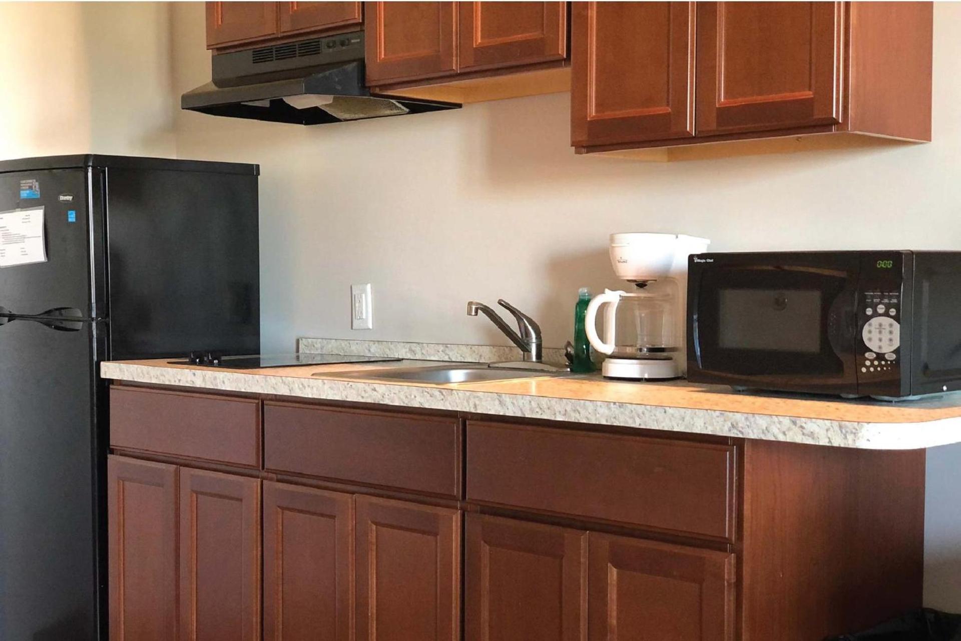 Brinton Suites photo 11