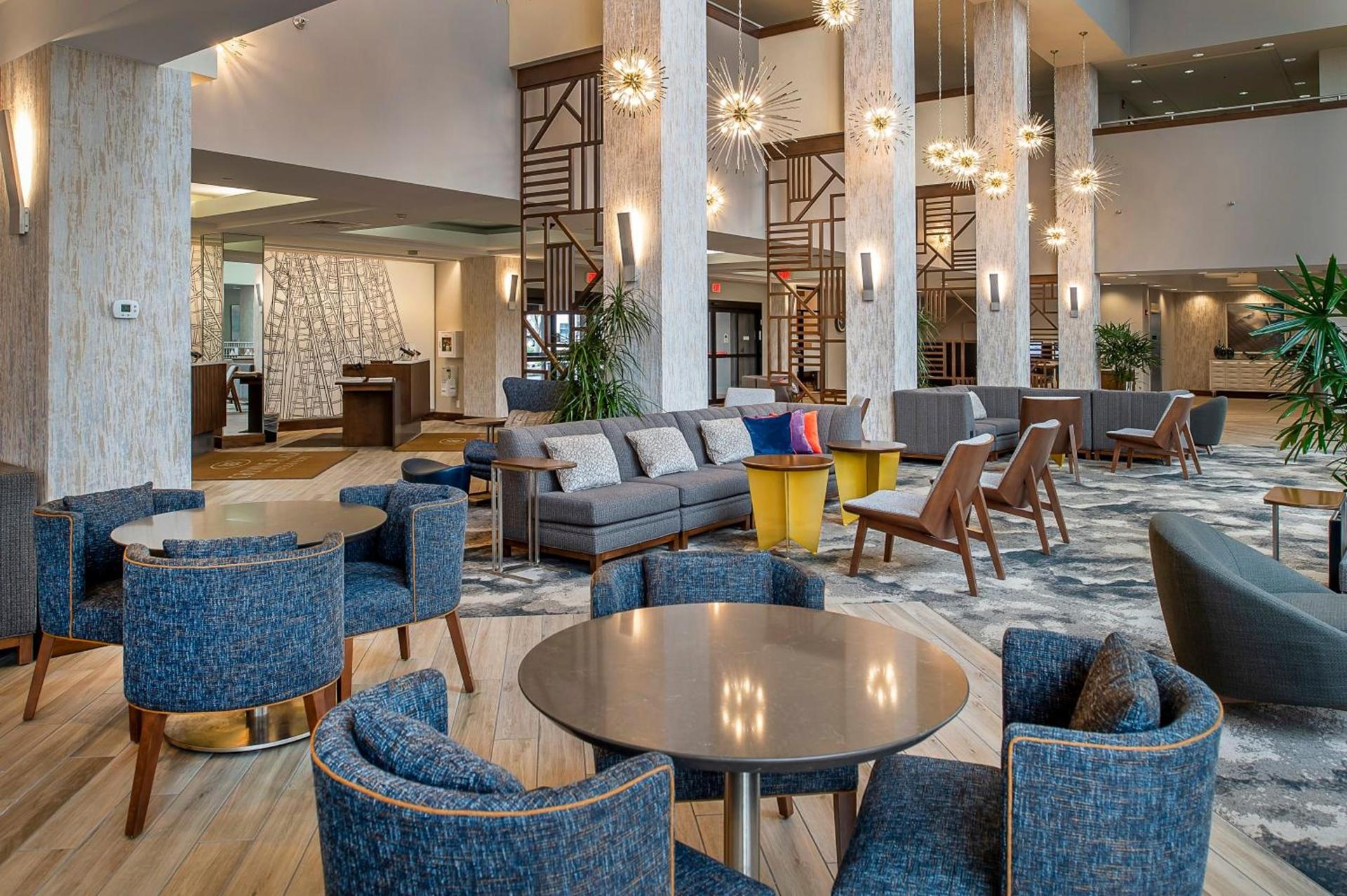 Crowne Plaza Hotel St. Louis Airport by IHG photo 6