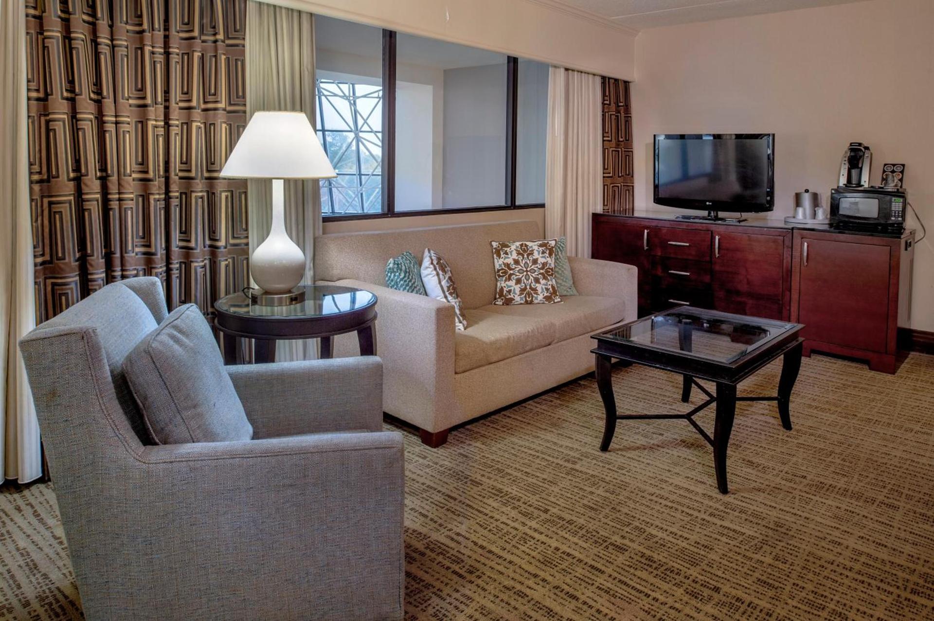 Crowne Plaza Hotel St. Louis Airport by IHG photo 71