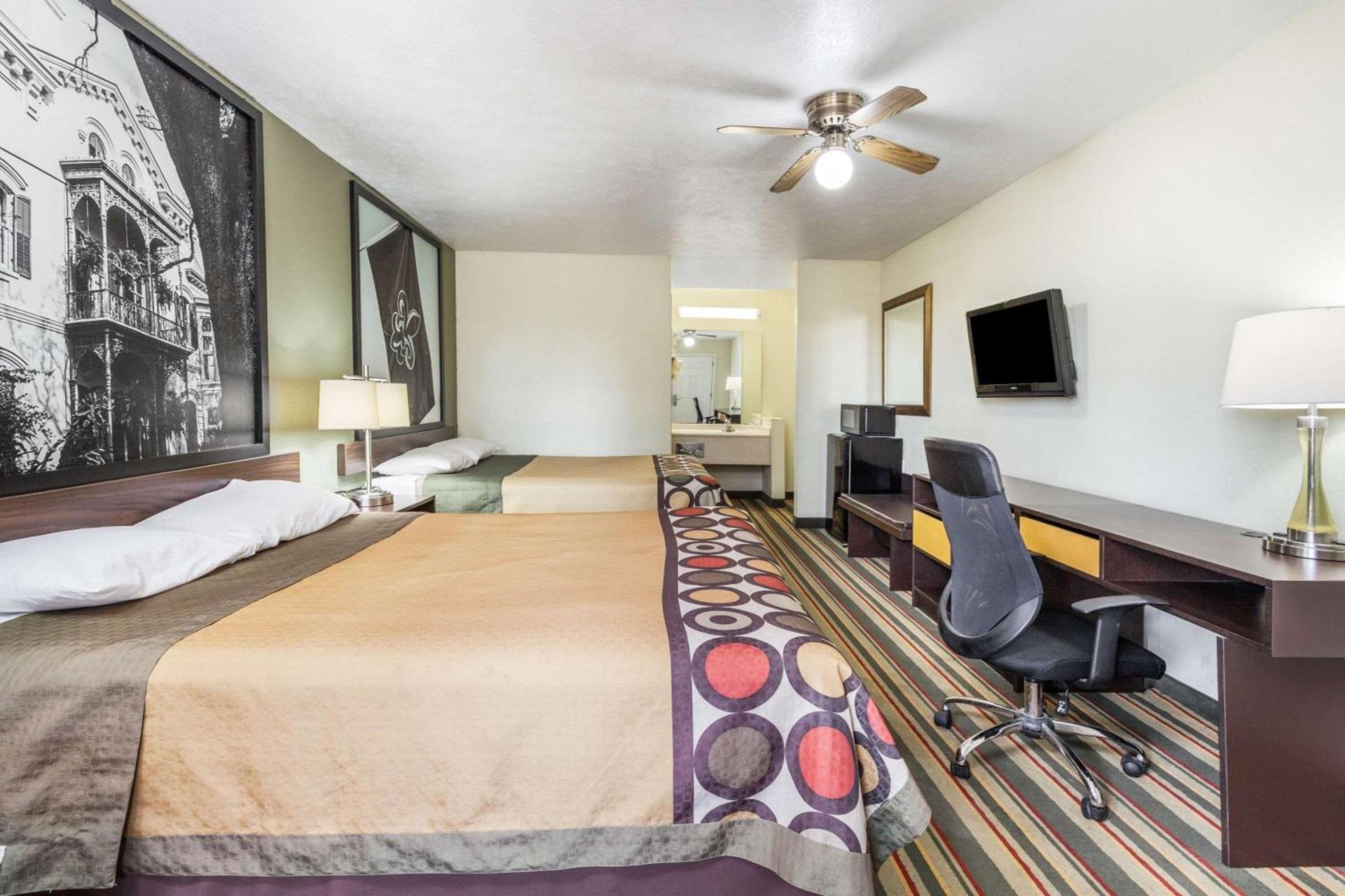 Super 8 by Wyndham Brookhaven photo 35