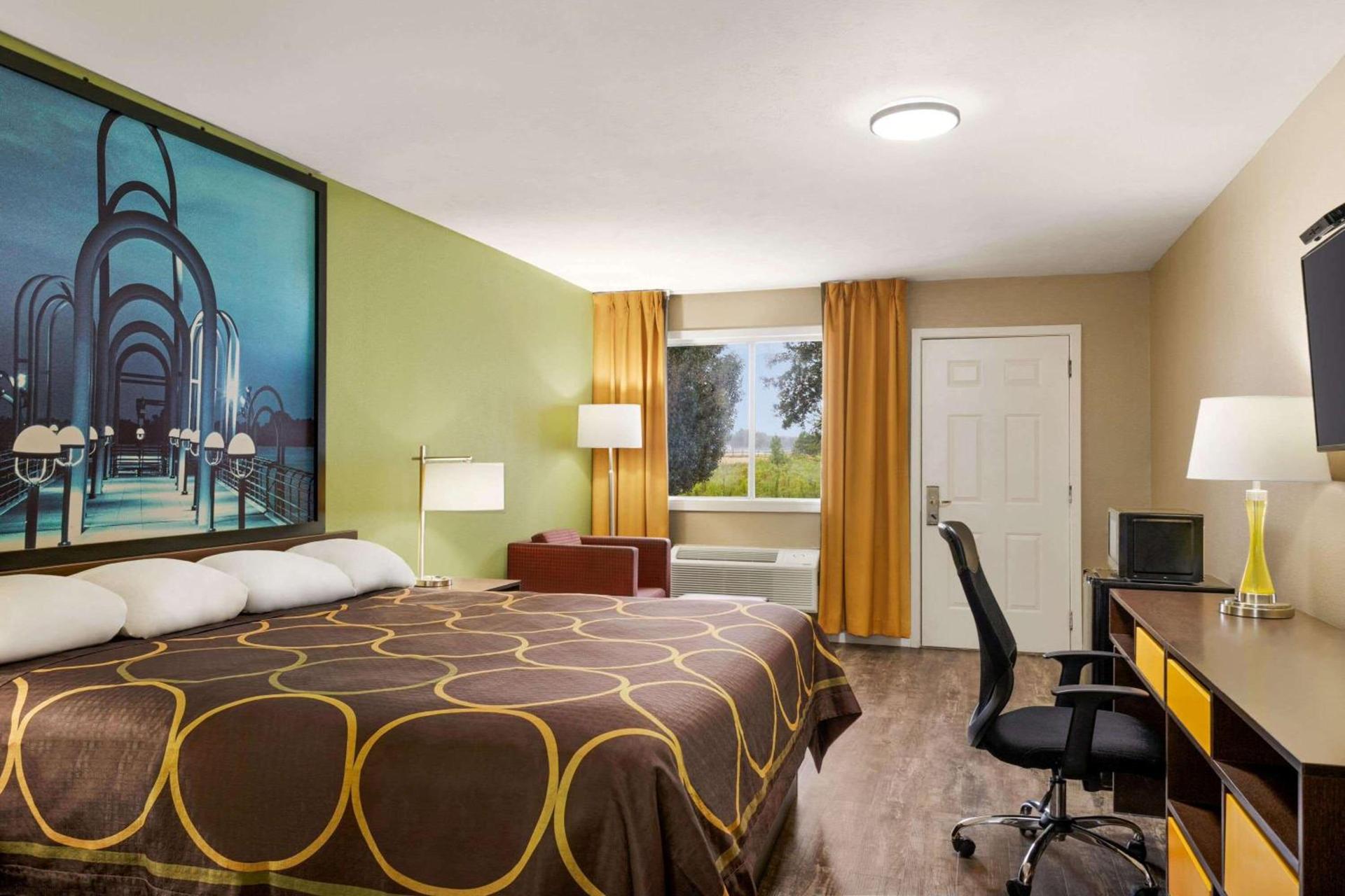 Super 8 by Wyndham Brookhaven photo 17