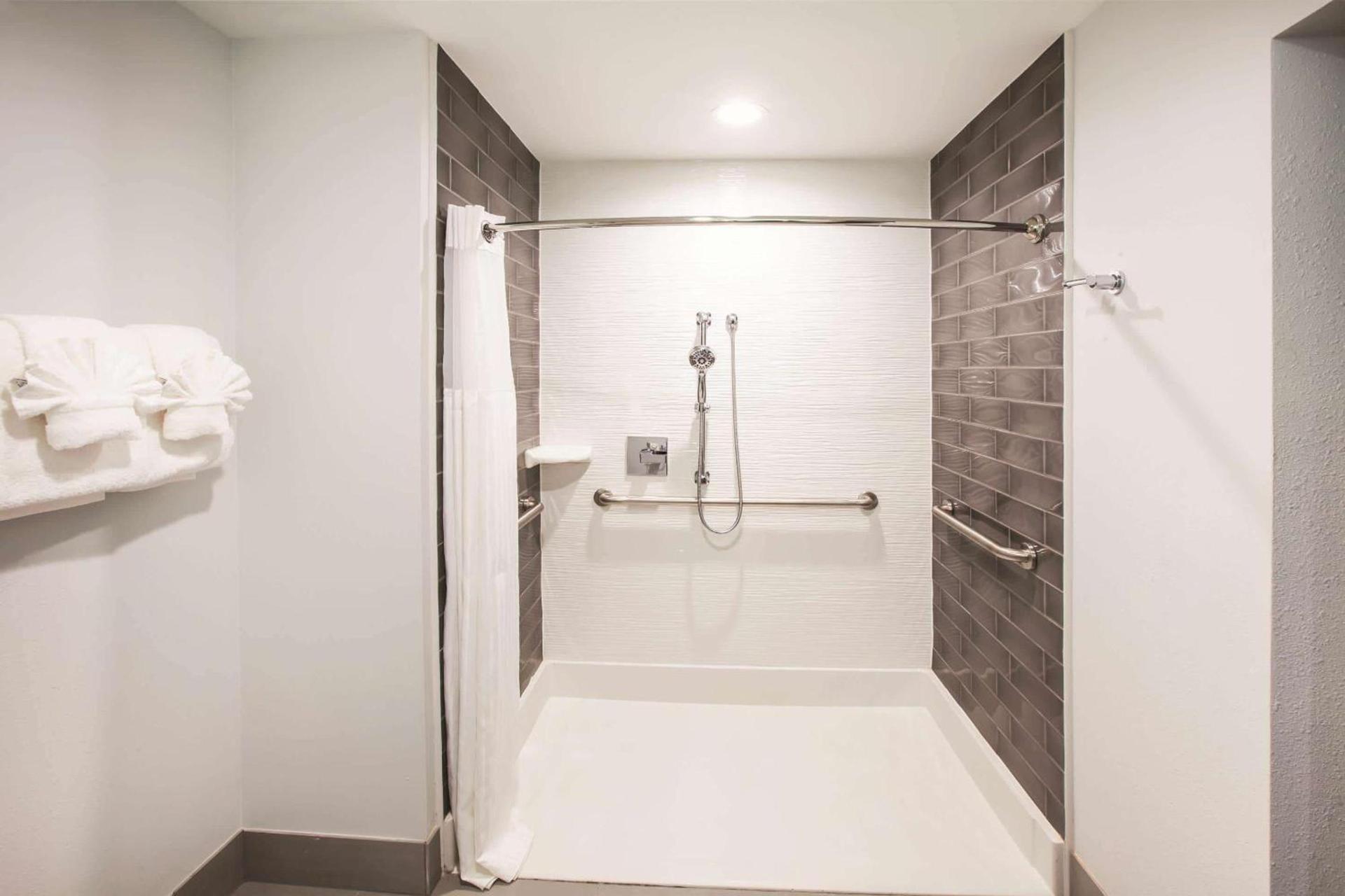 Holiday Inn Express - Dallas Downtown by IHG photo 11