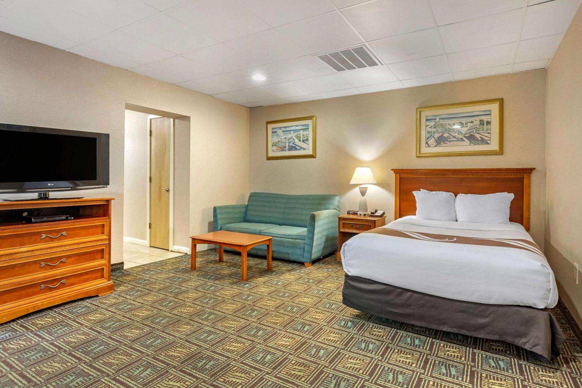 Quality Inn Boardwalk photo 30