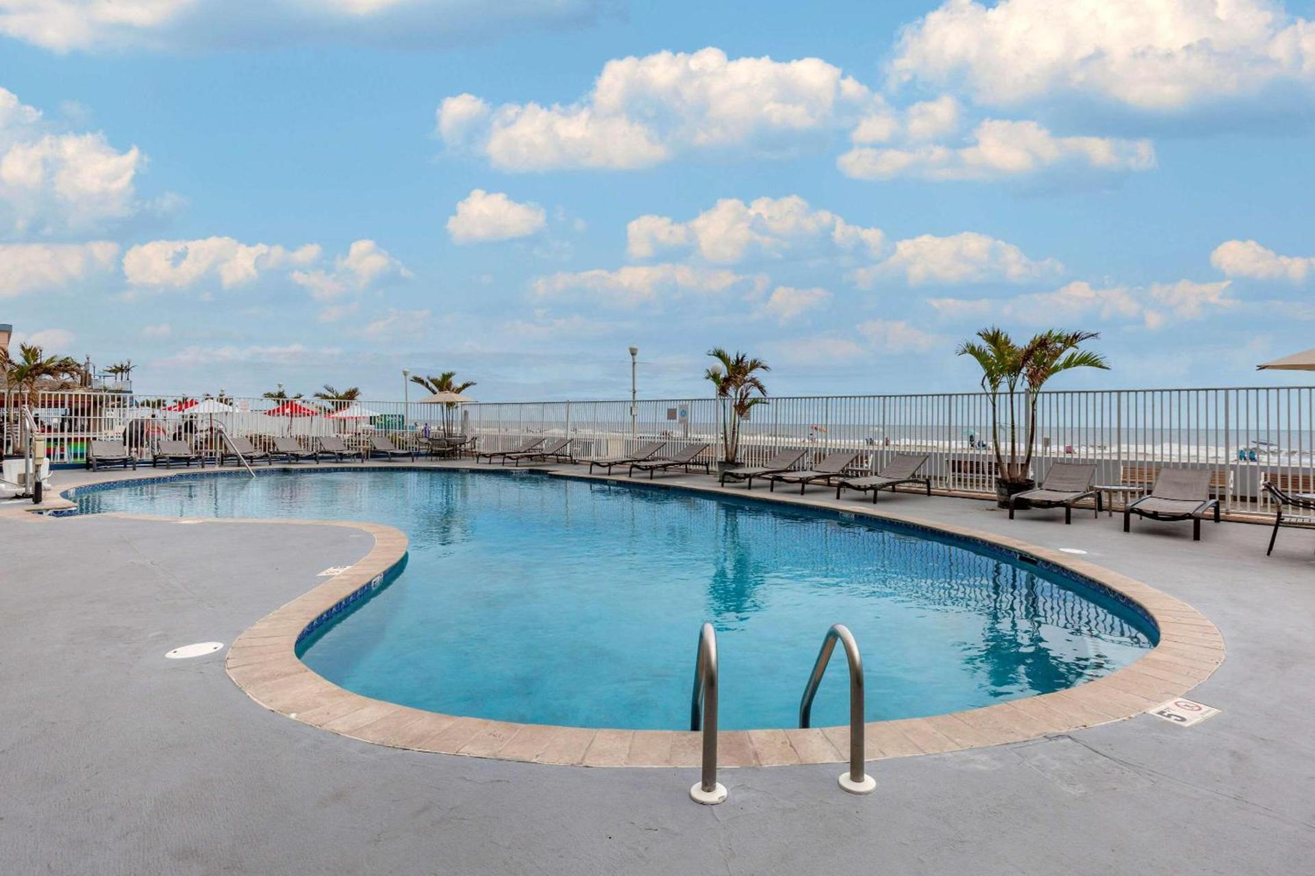 Quality Inn Boardwalk photo 63