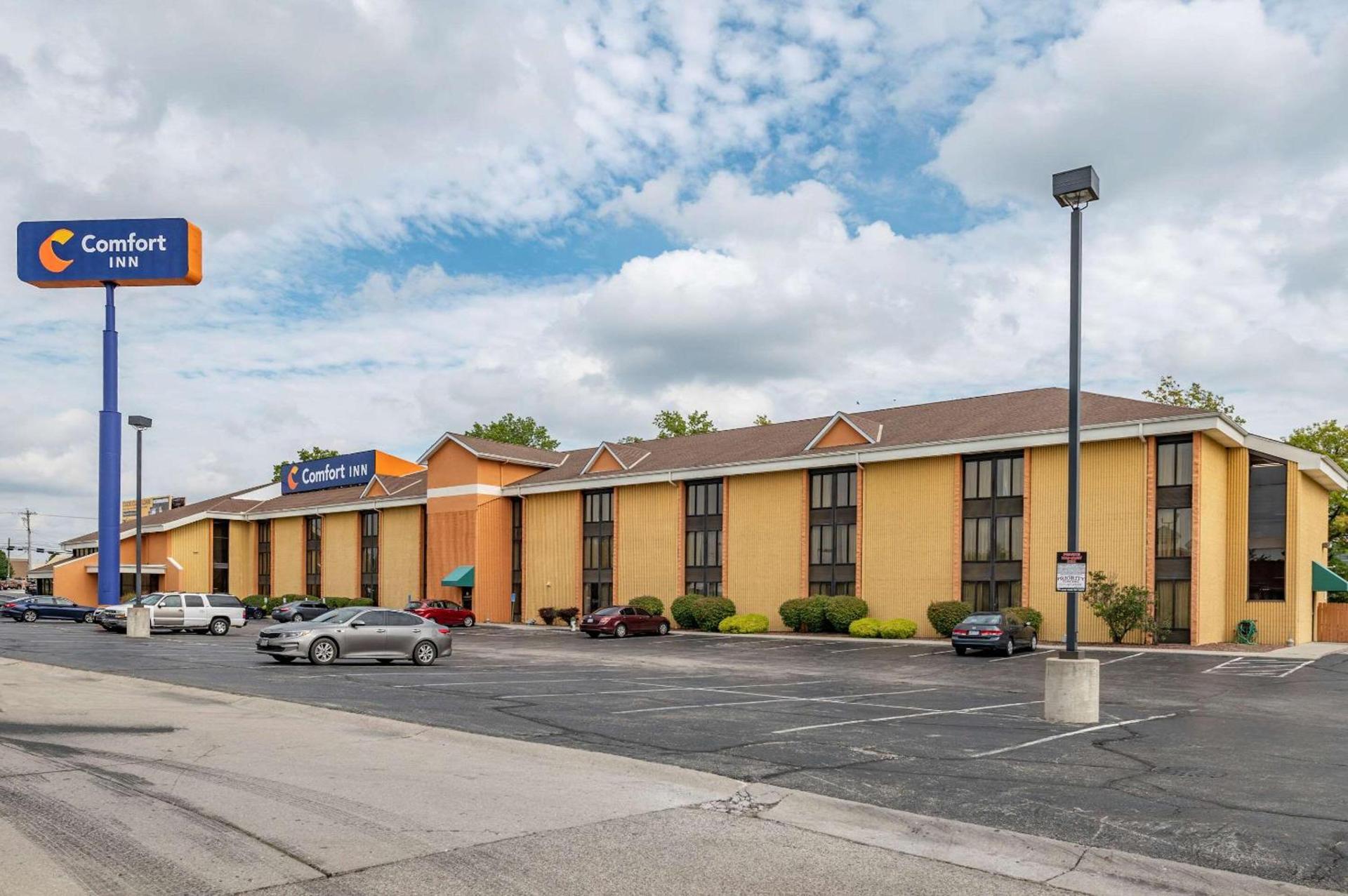 Comfort Inn Cincinnati Northeast photo 2
